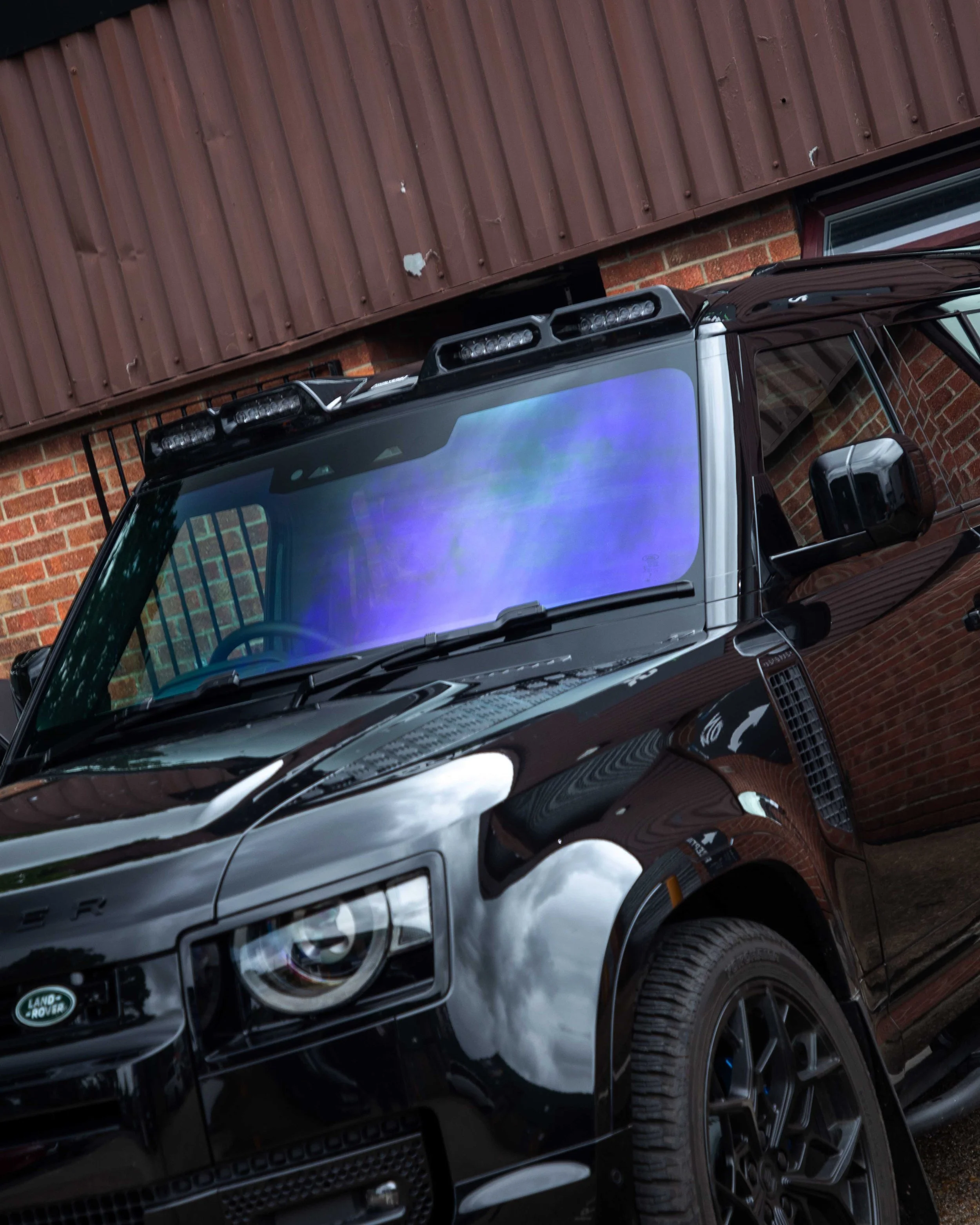 Chameleon windscreen tinting by Monsterwraps