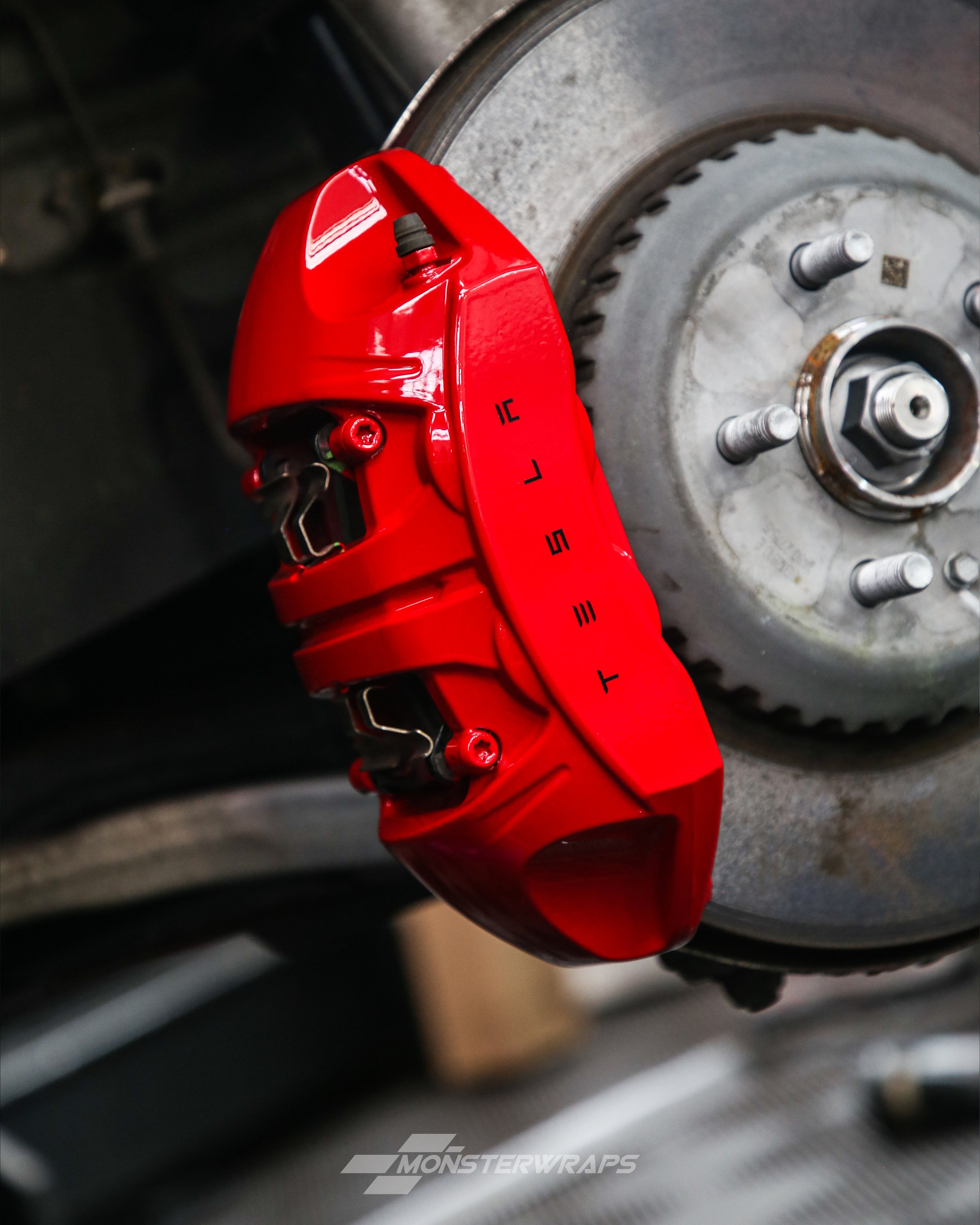 Professional brake caliper painting service Southampton Hampshire