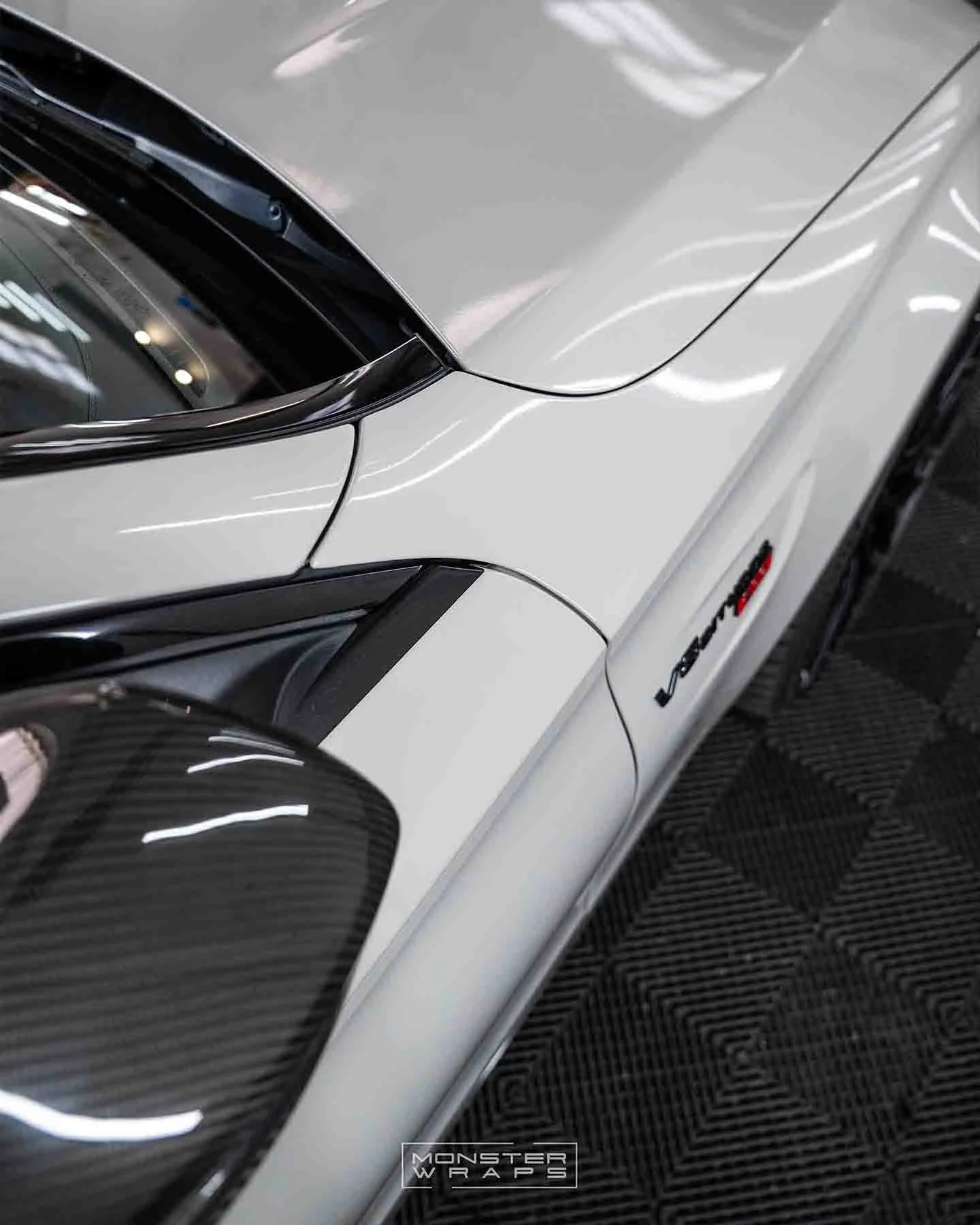 BRABUS 800 AMG W205 - Oracal Gloss Ice Grey - 3.jpg