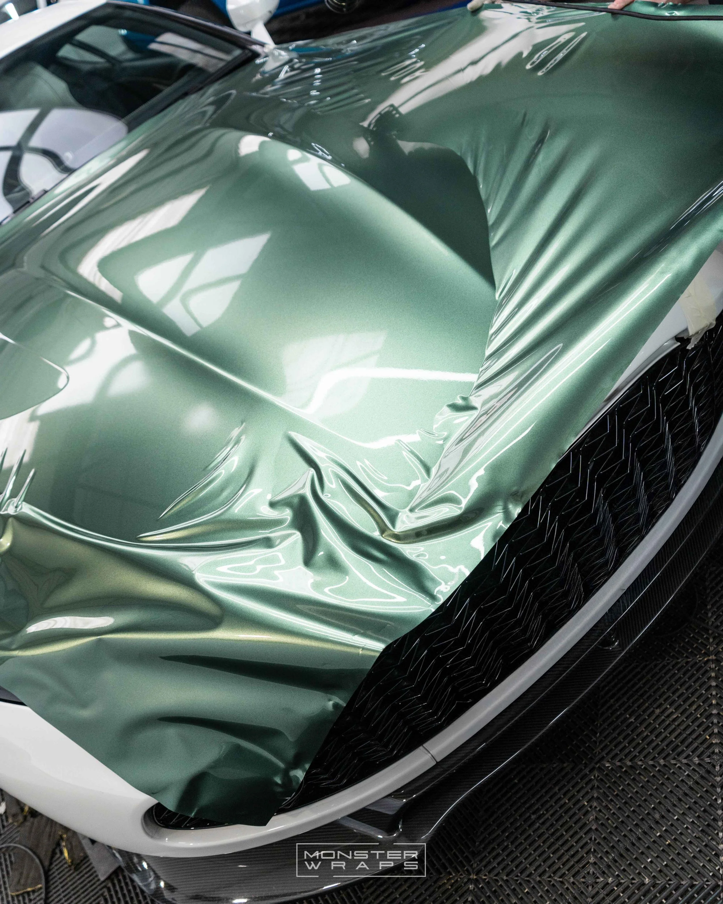 Aston Martin Zagato - Inozetek Metallic Racing Green - 3.jpg