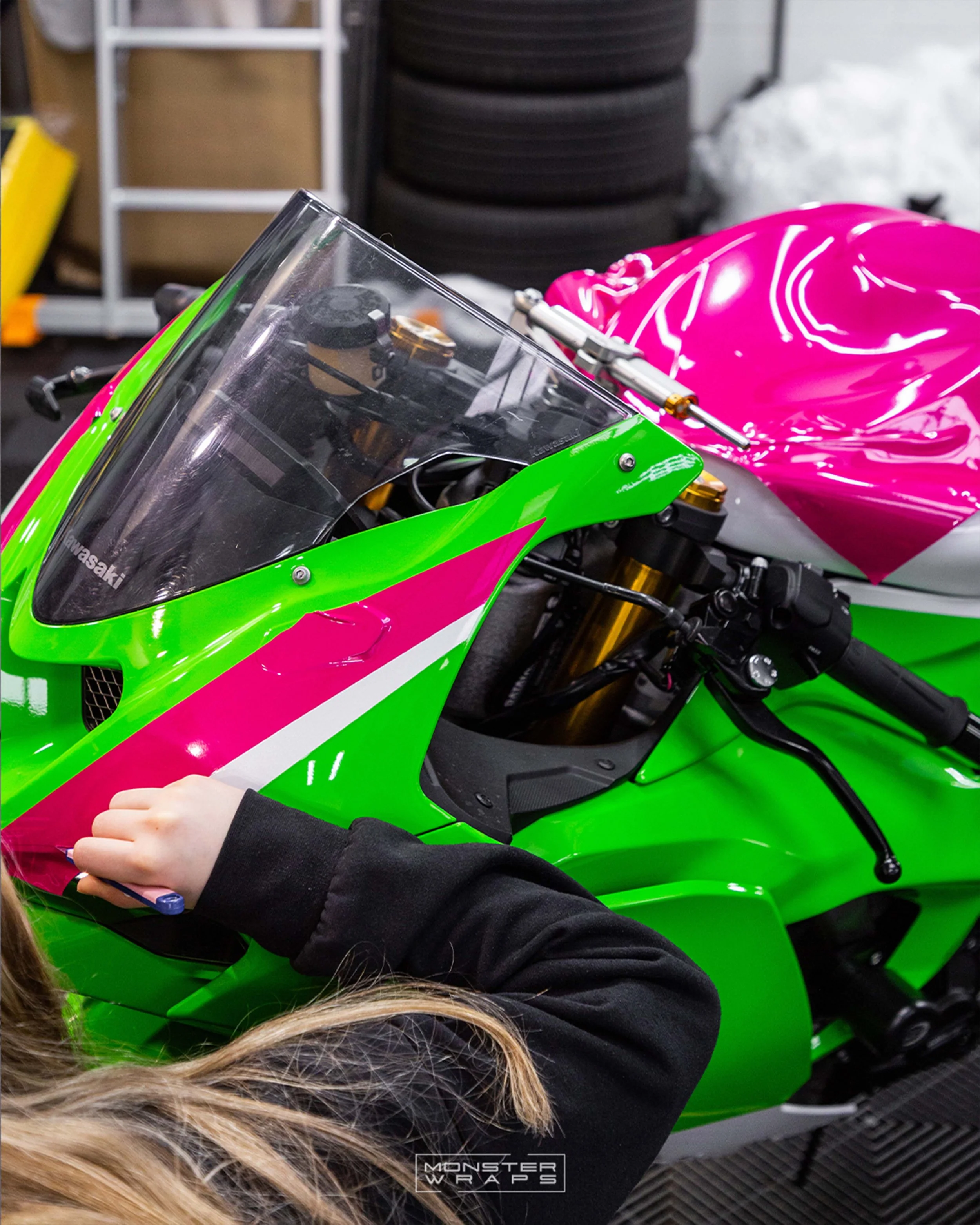 Kawasaki Ninja ZX-6R partial wrap KPMF Gloss Momentum Pink