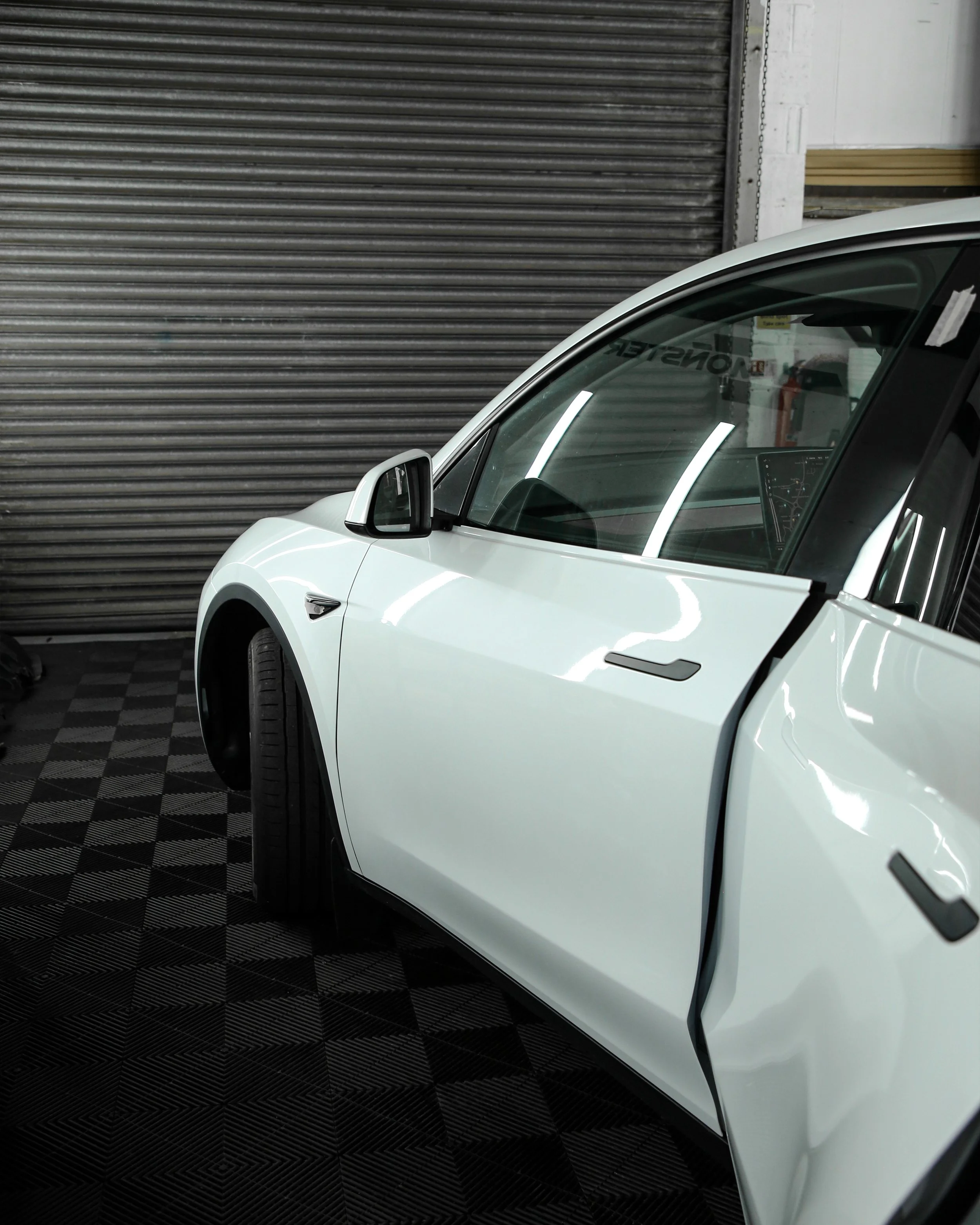 Tesla Model Y - Frosty Blue - 12.jpg