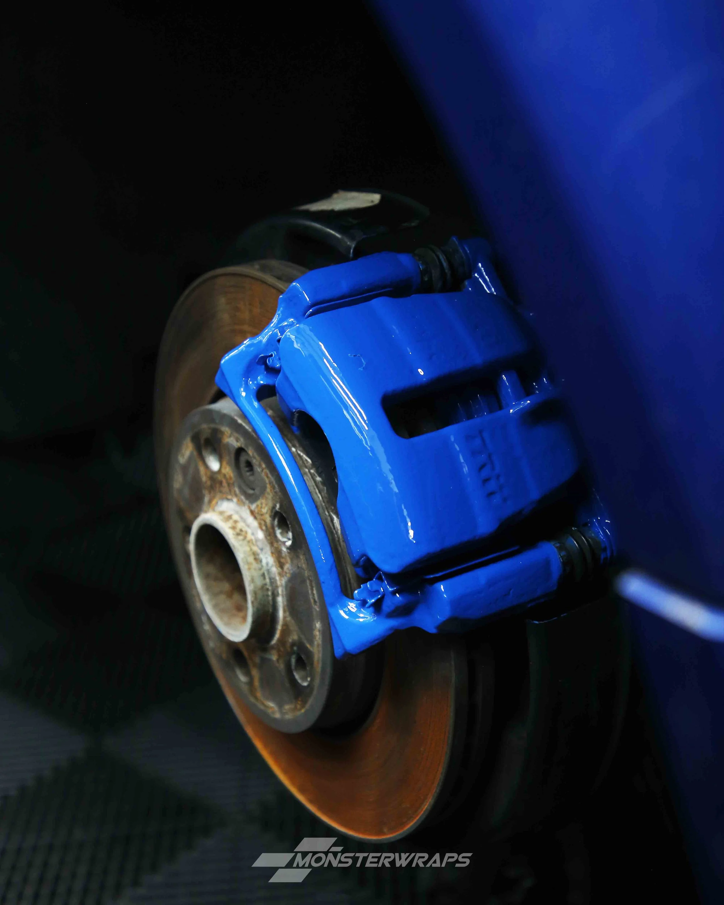 volkswagen vw transporter T6.1 brake calipers painted gloss blue