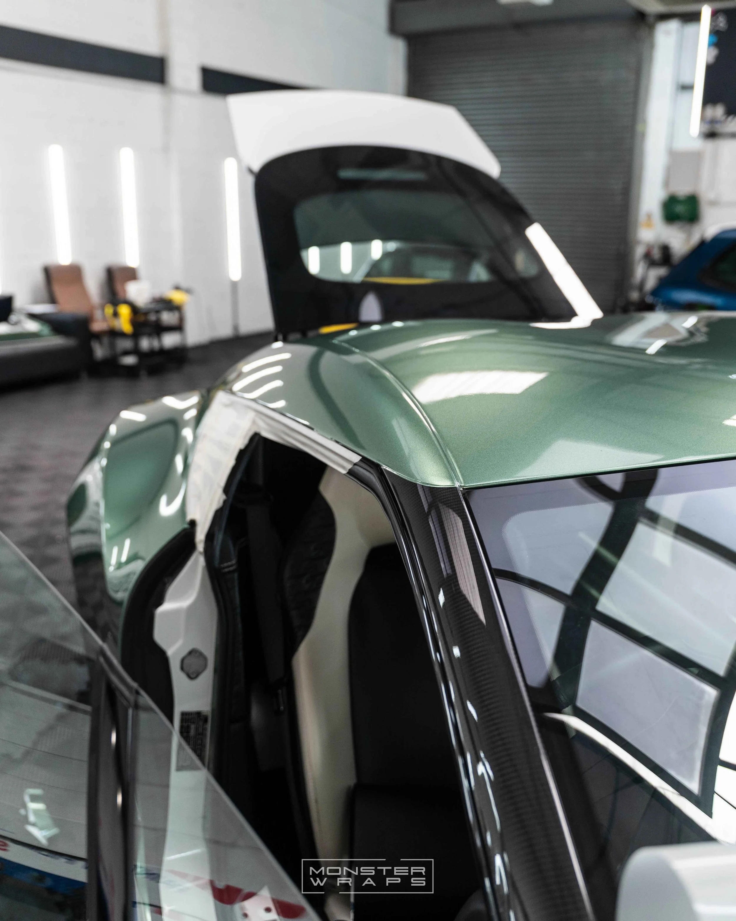 Aston Martin Zagato - Inozetek Metallic Racing Green - 11.jpg