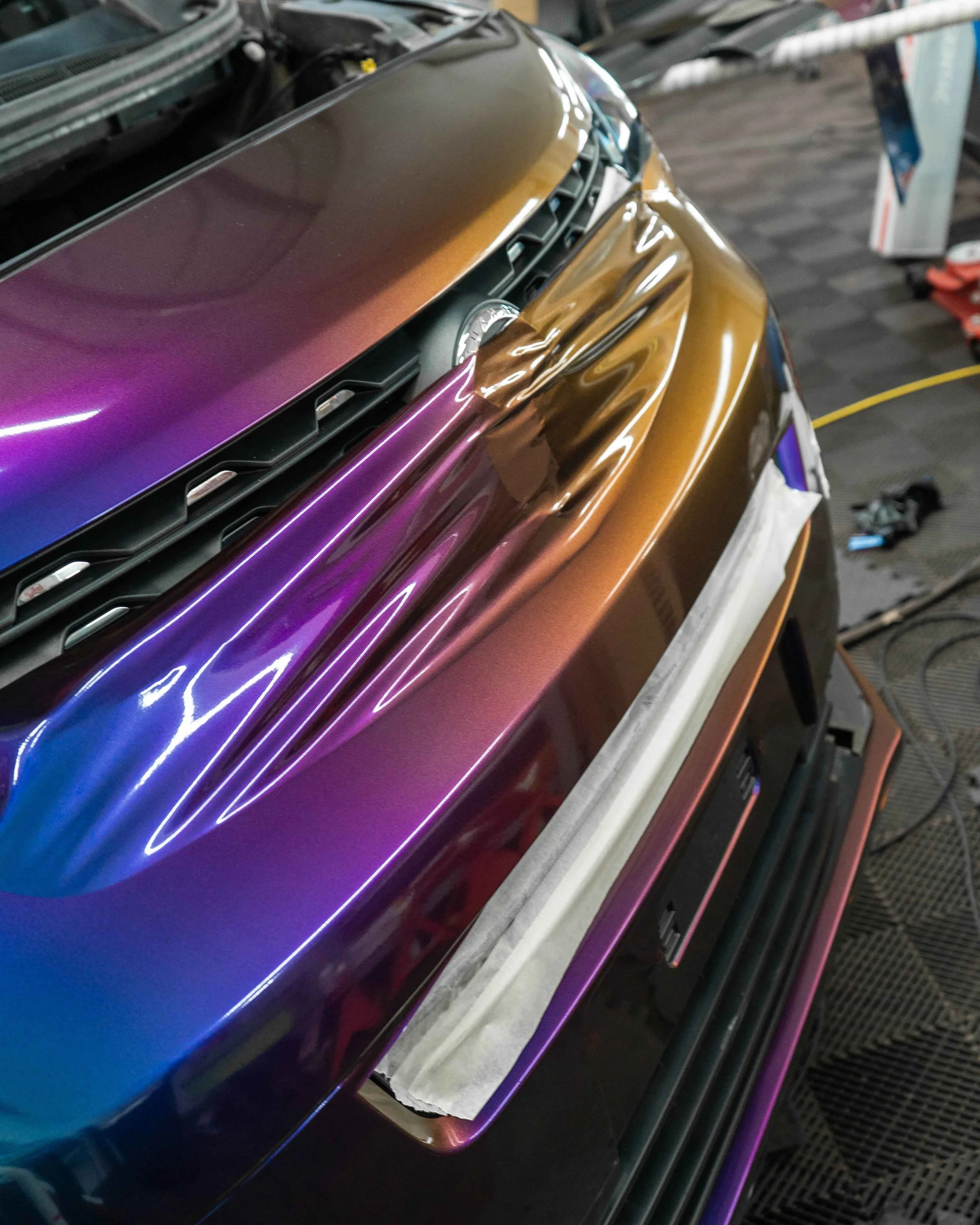 Vauxhall Vivaro - Gloss Flip Rushing Riptide - 6.jpg