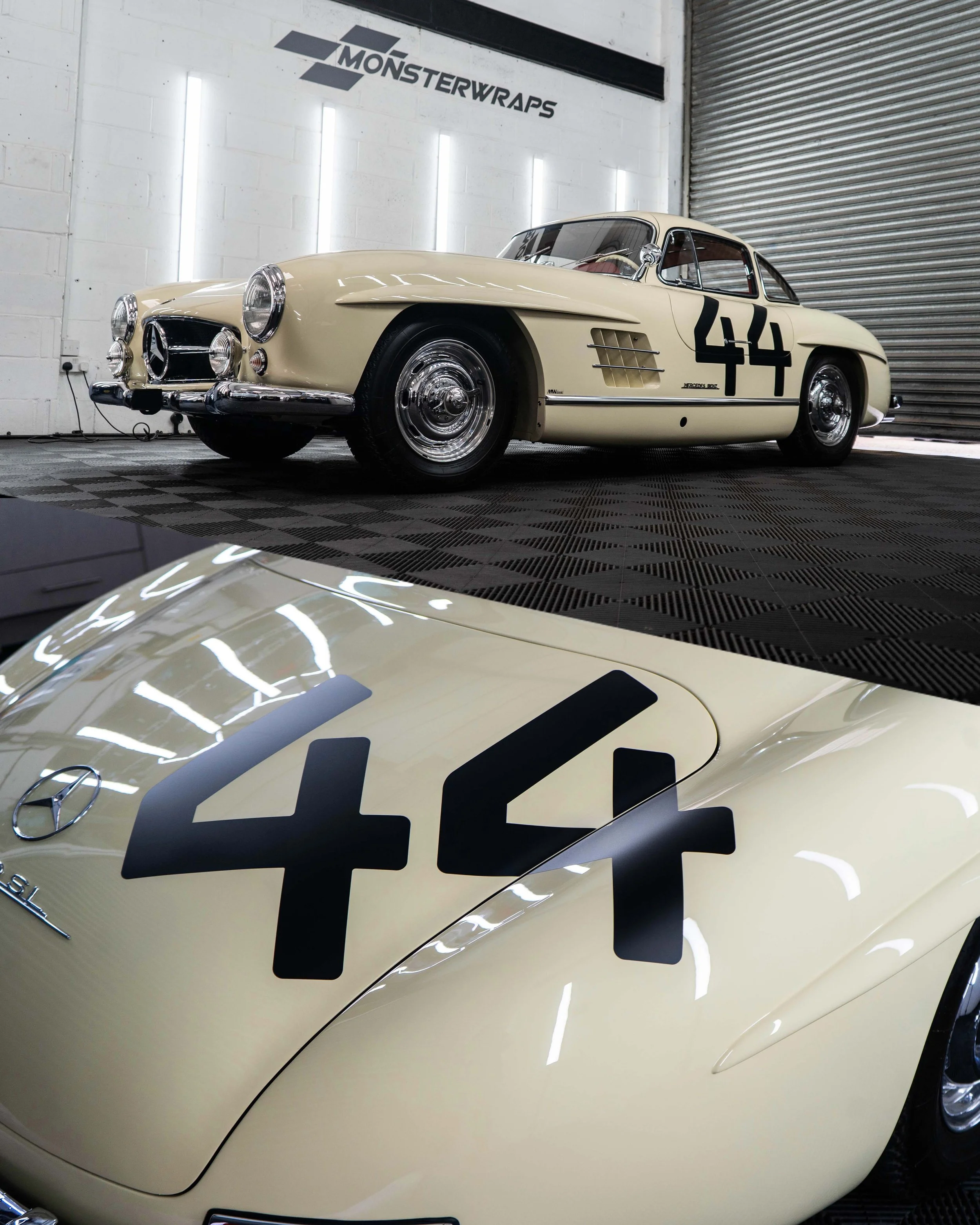Mercedes Gullwing - 44 Numbers.jpg