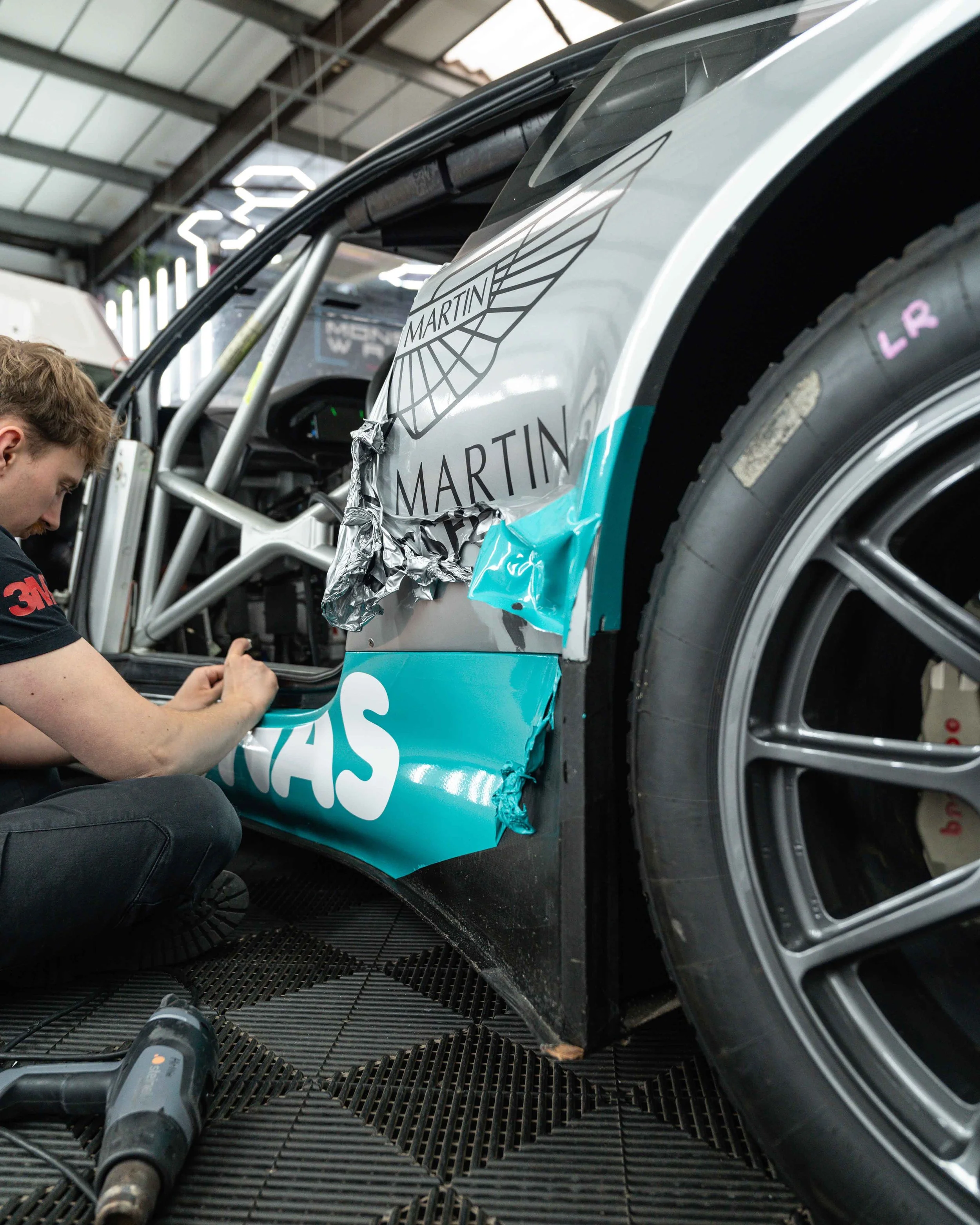 Aston Martin DBR9S - Ecurie Ecosse Livery - 5.jpg