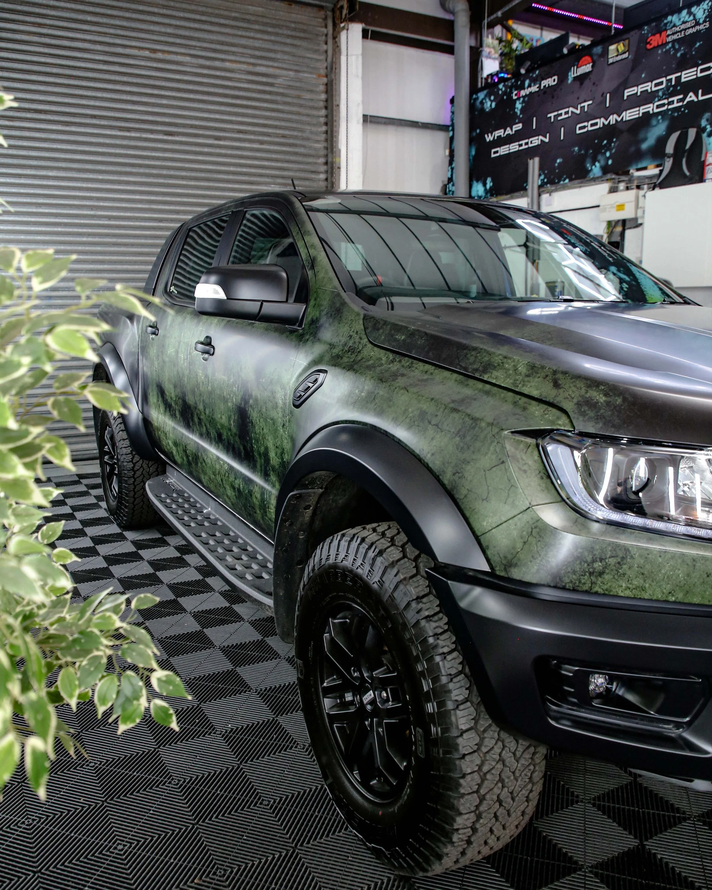 Ford Raptor - Velicoraptor.jpg