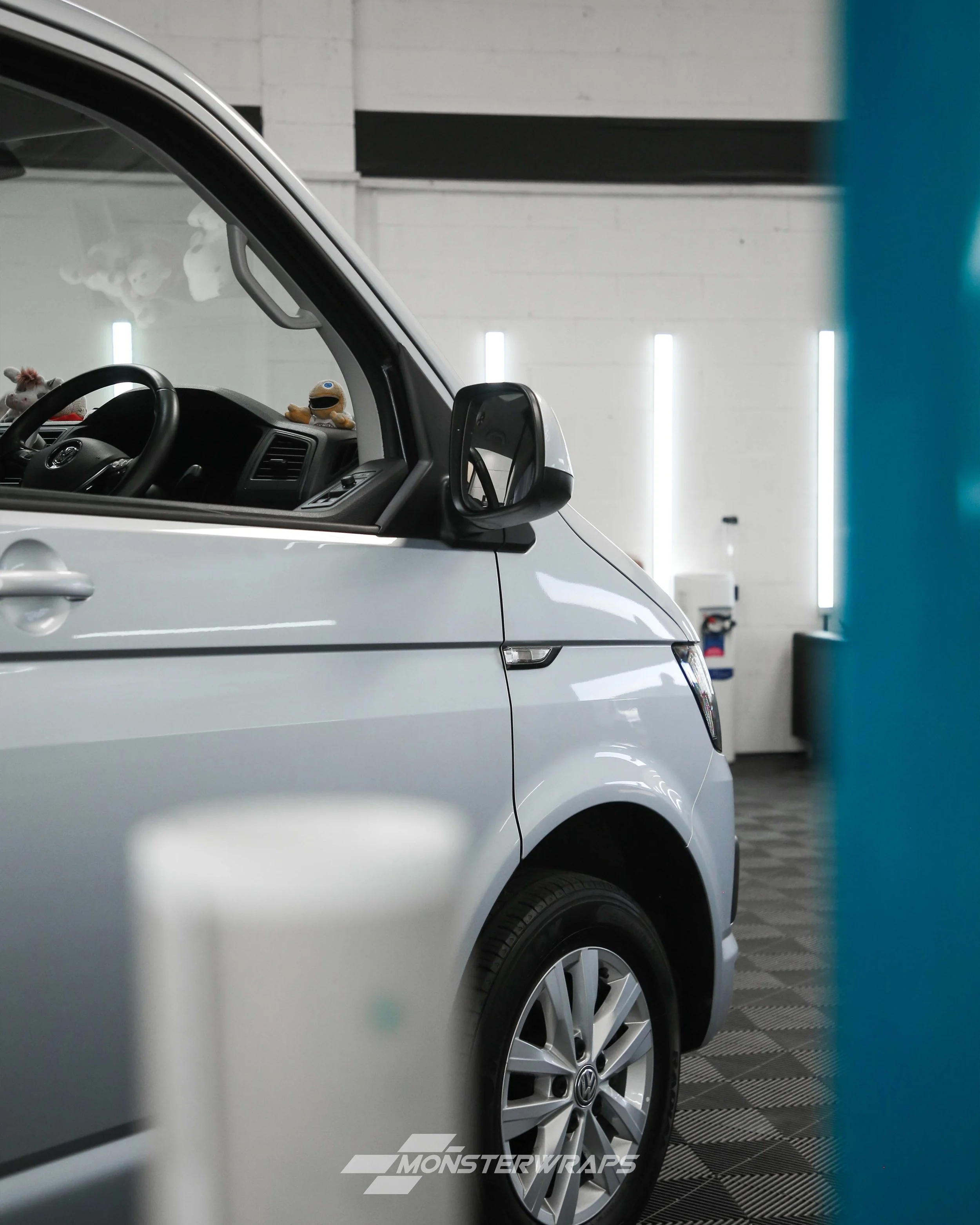 VW T6 California - Spray Paint Fade - 11.jpg