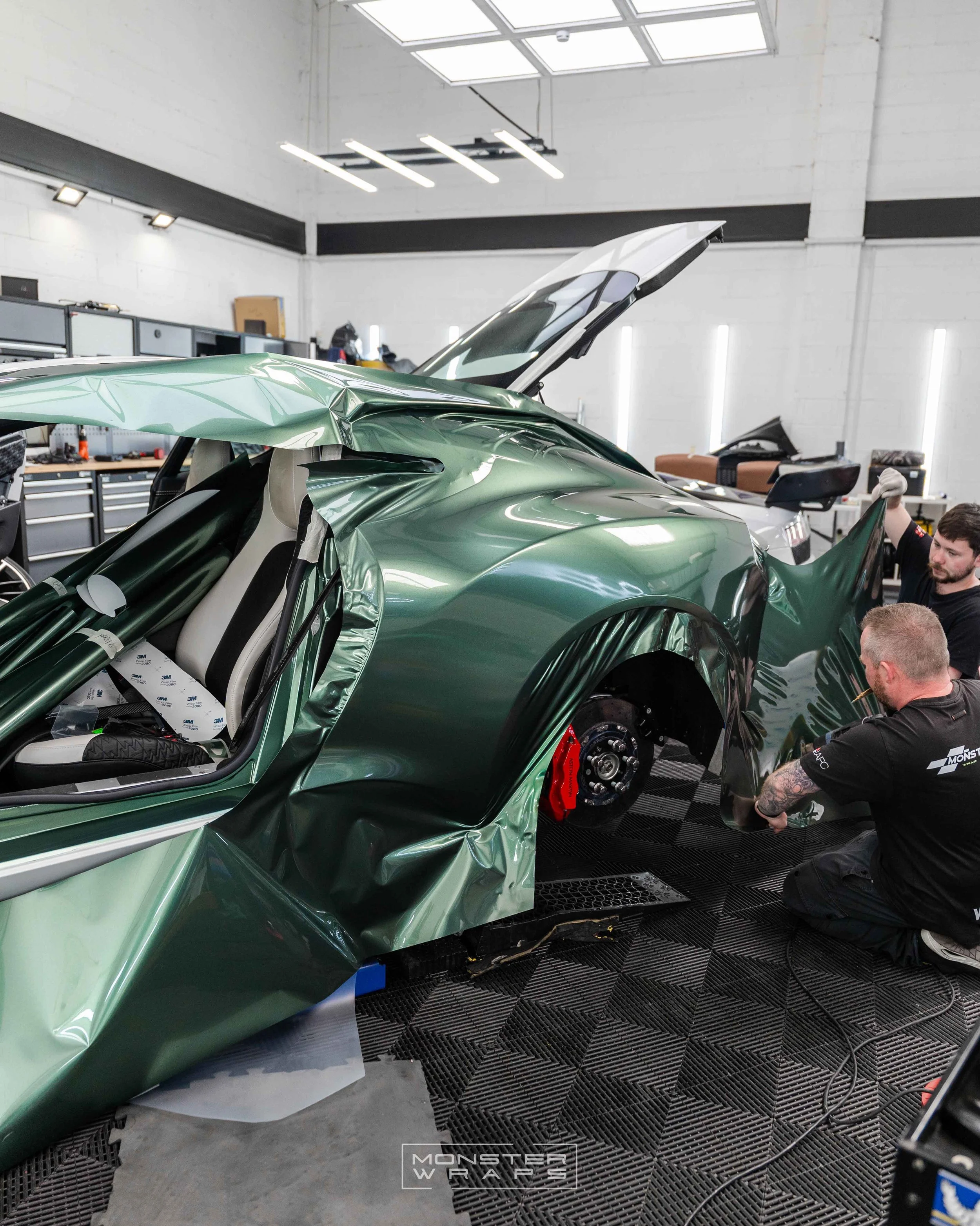 Aston Martin Zagato - Inozetek Metallic Racing Green - 6.jpg