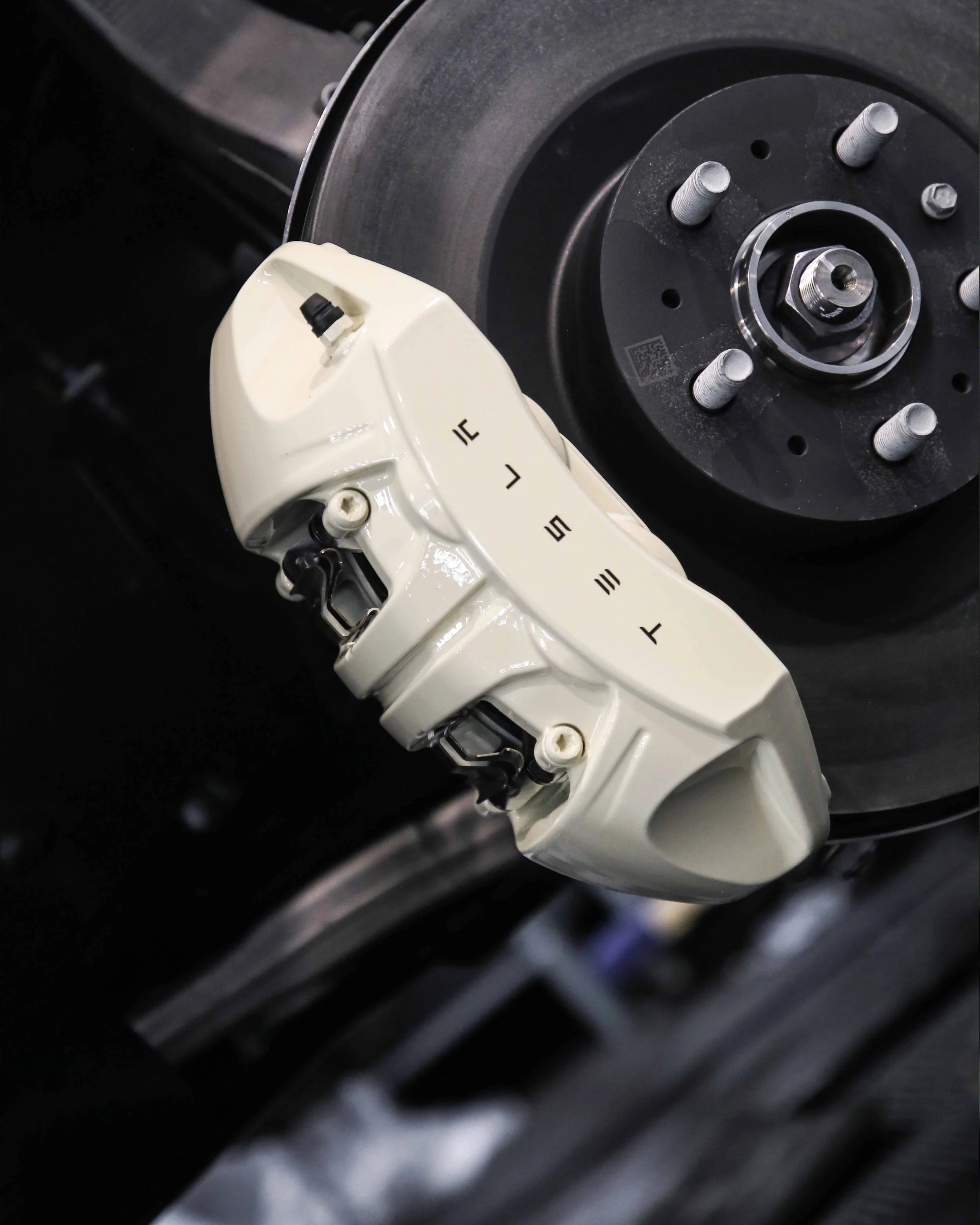 tesla model y brake calipers painting