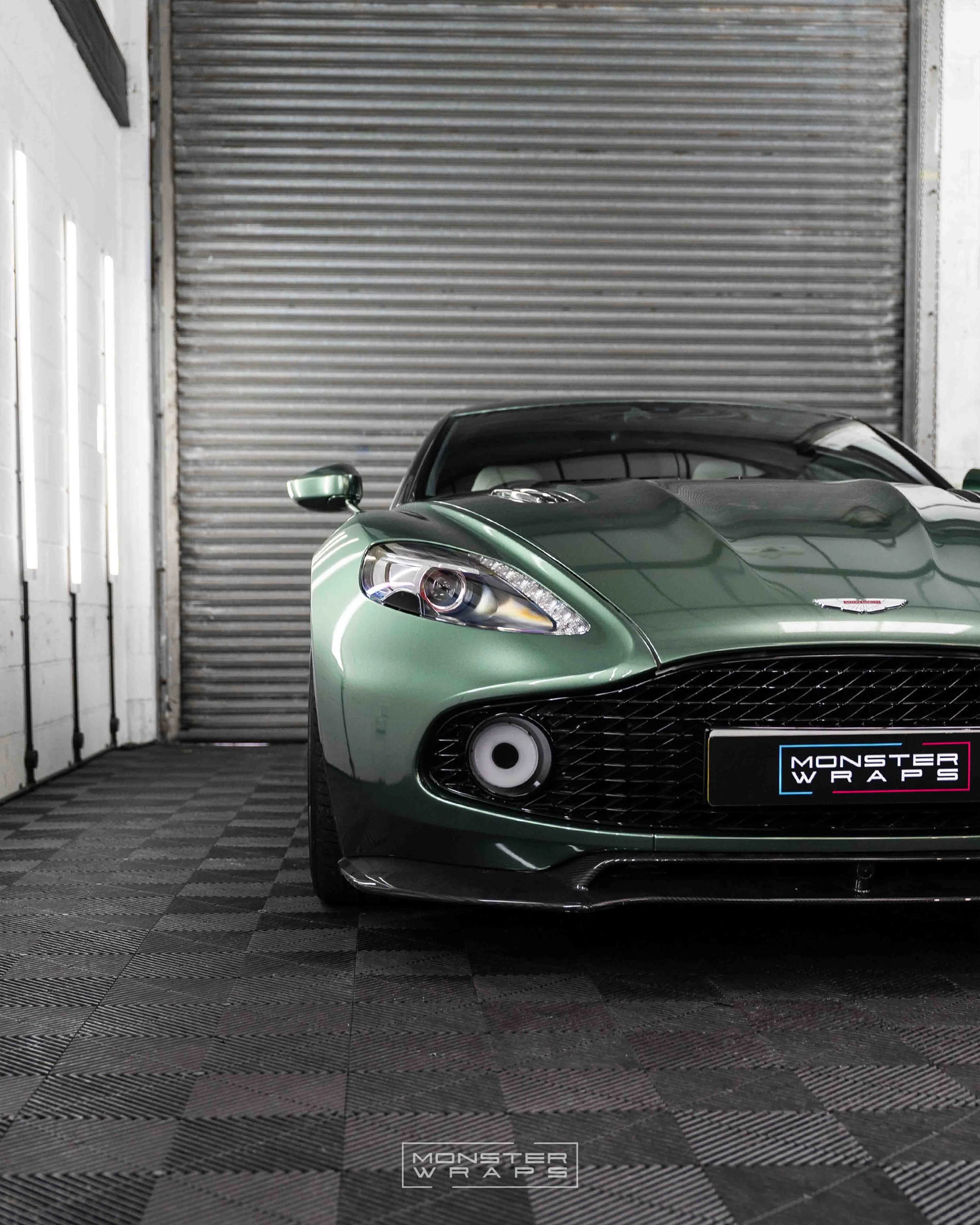 Aston Martin Zagato - Inozetek Metallic Racing Green - 21.jpg
