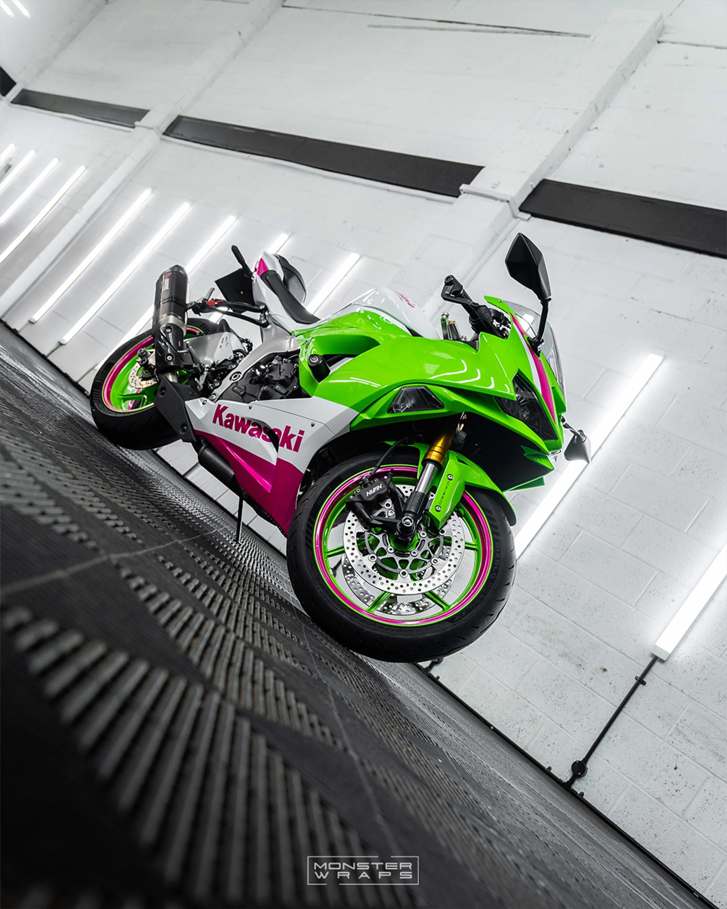 Kawasaki Ninja ZX-6R partial wrap KPMF Gloss Momentum Pink
