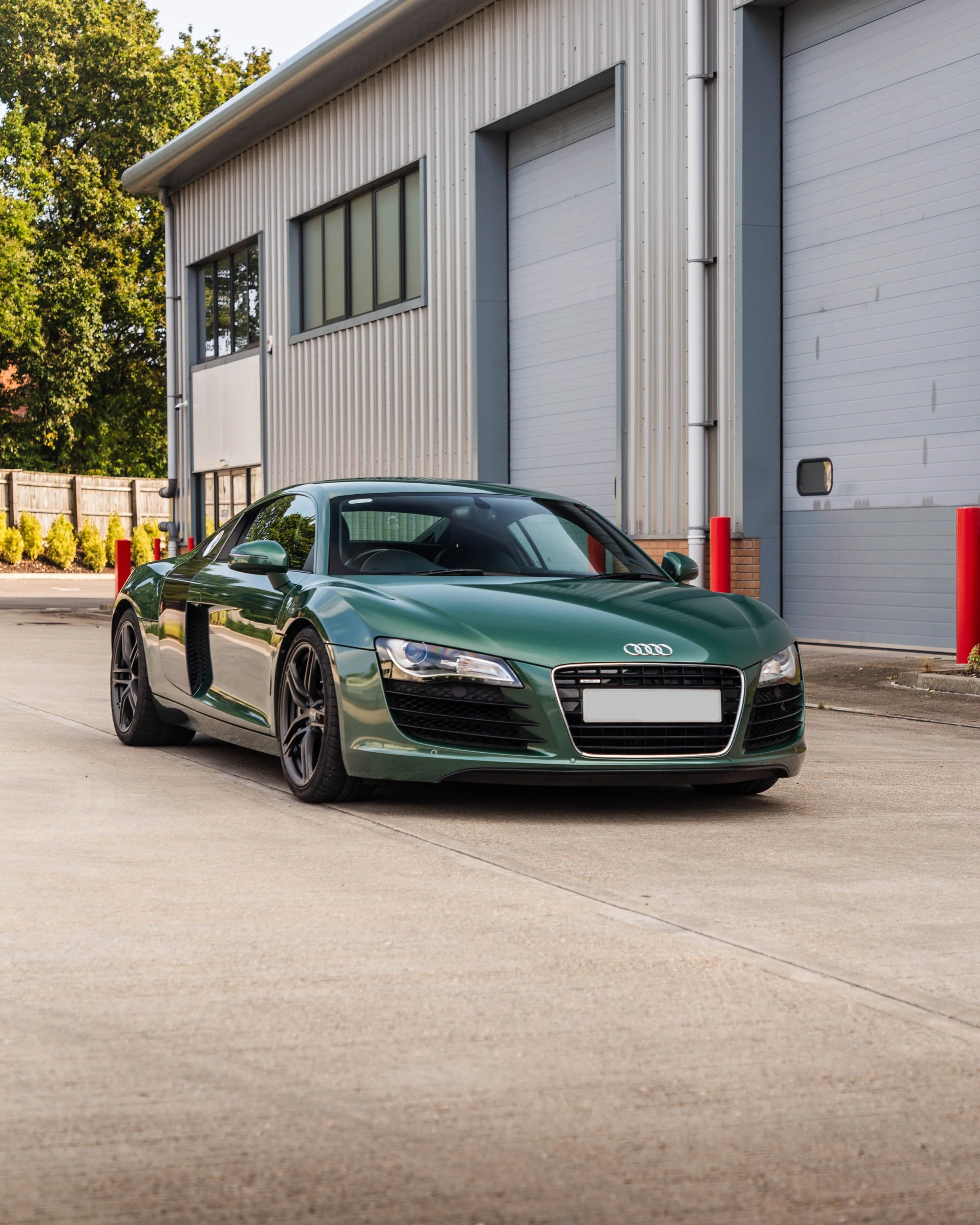 Audi R8 V8 Gen 1 full colour change vinyl wrap in Oracal Gloss Fir Green Metallic