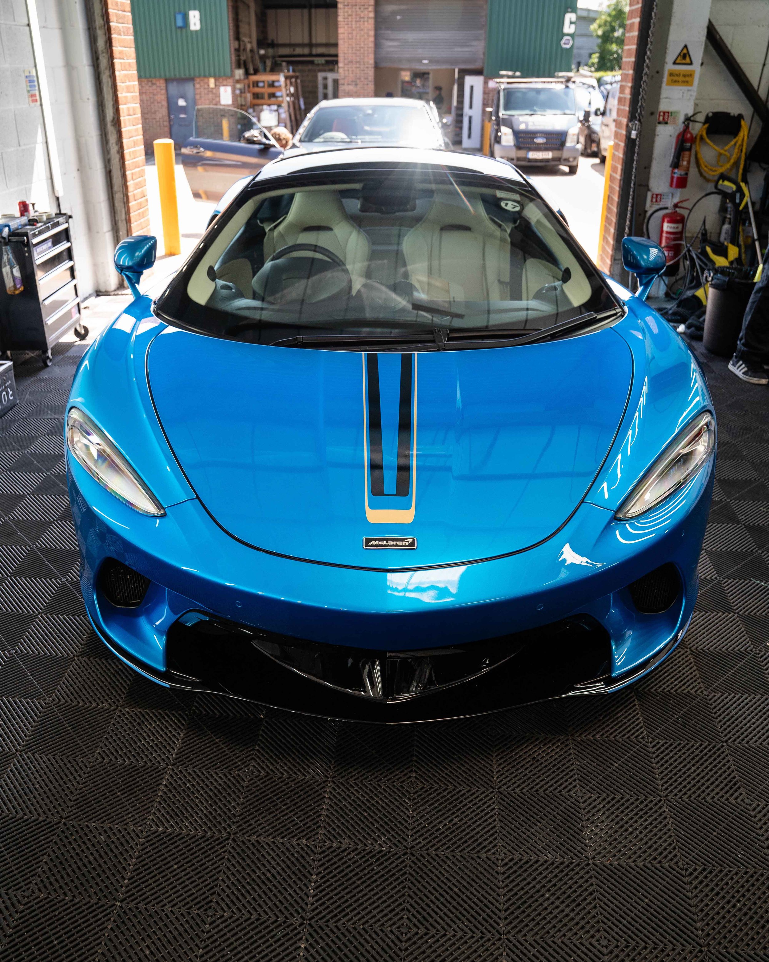 McLaren GT - Custom Bonnet Stripe - 1.jpg