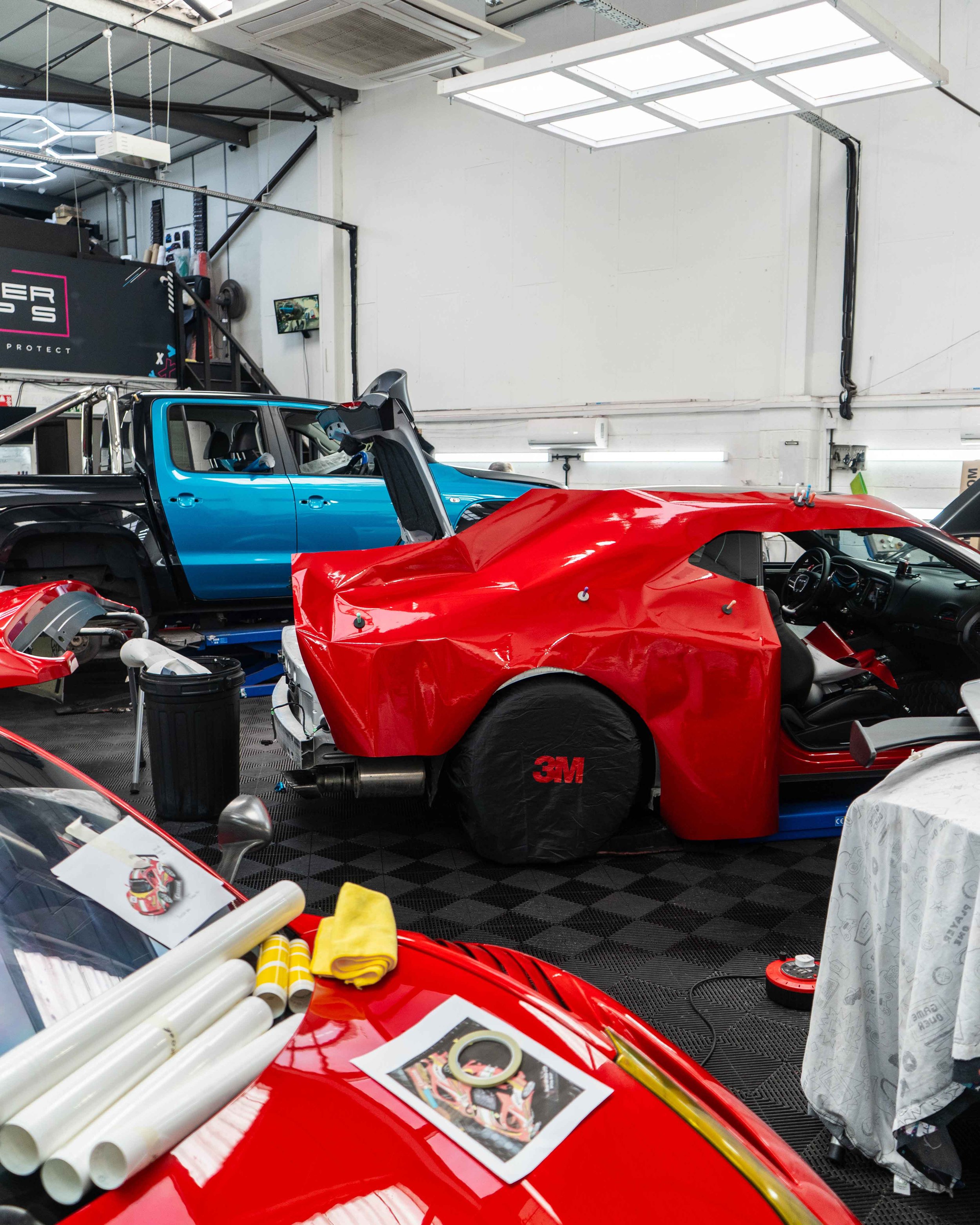 Dodge Challenger SRT Hellcat full colour change vinyl wrap in Oracal 970 Gloss Luscious Lips