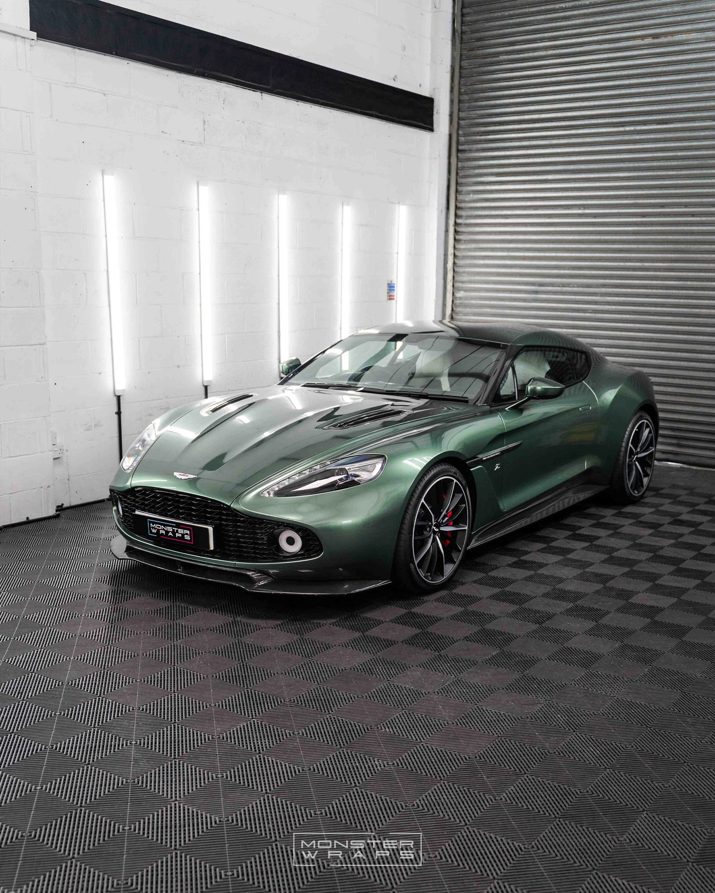 Aston Martin Zagato - Inozetek Metallic Racing Green - 16.jpg