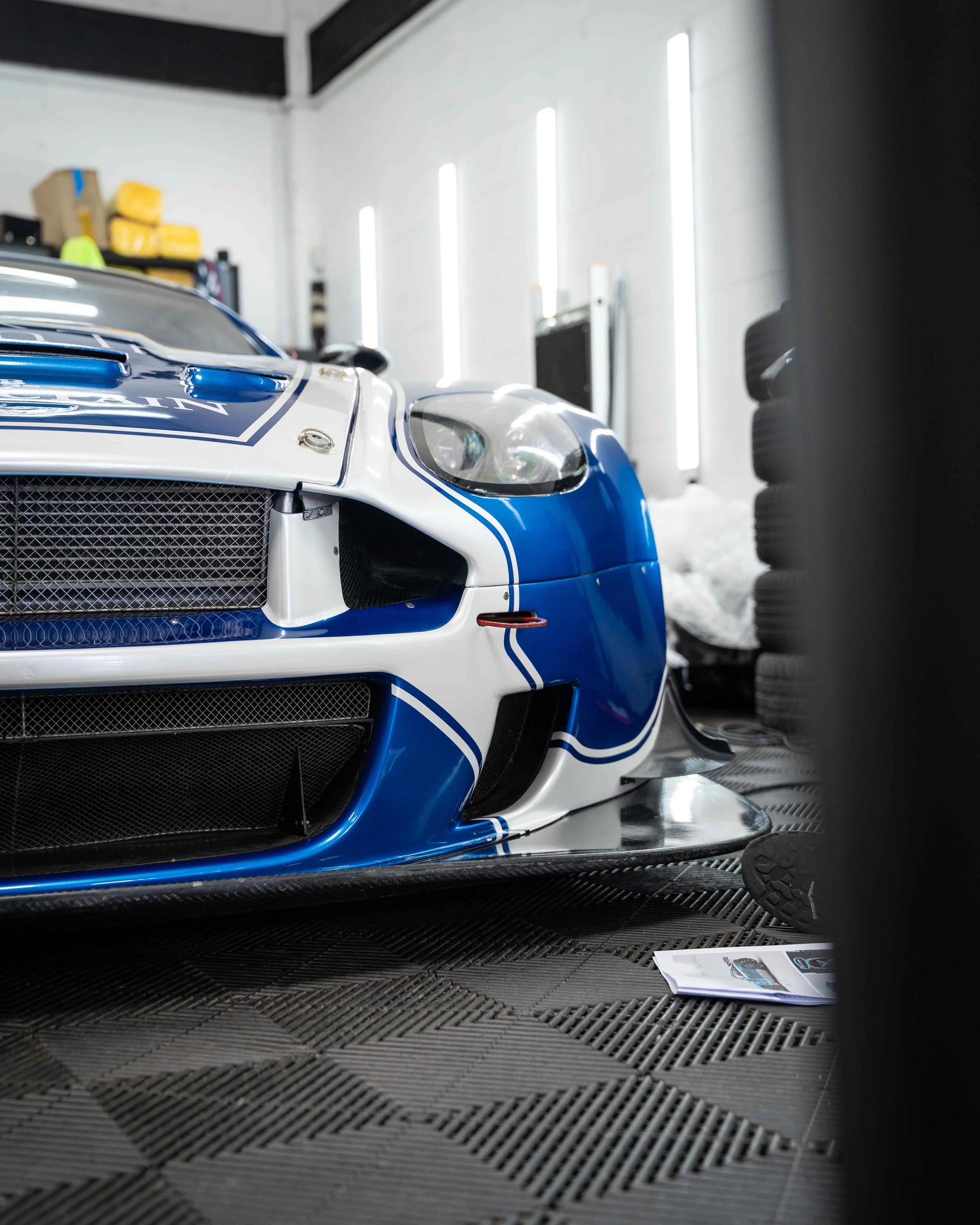 Aston Martin DBR9S - Ecurie Ecosse Livery - 25.jpg