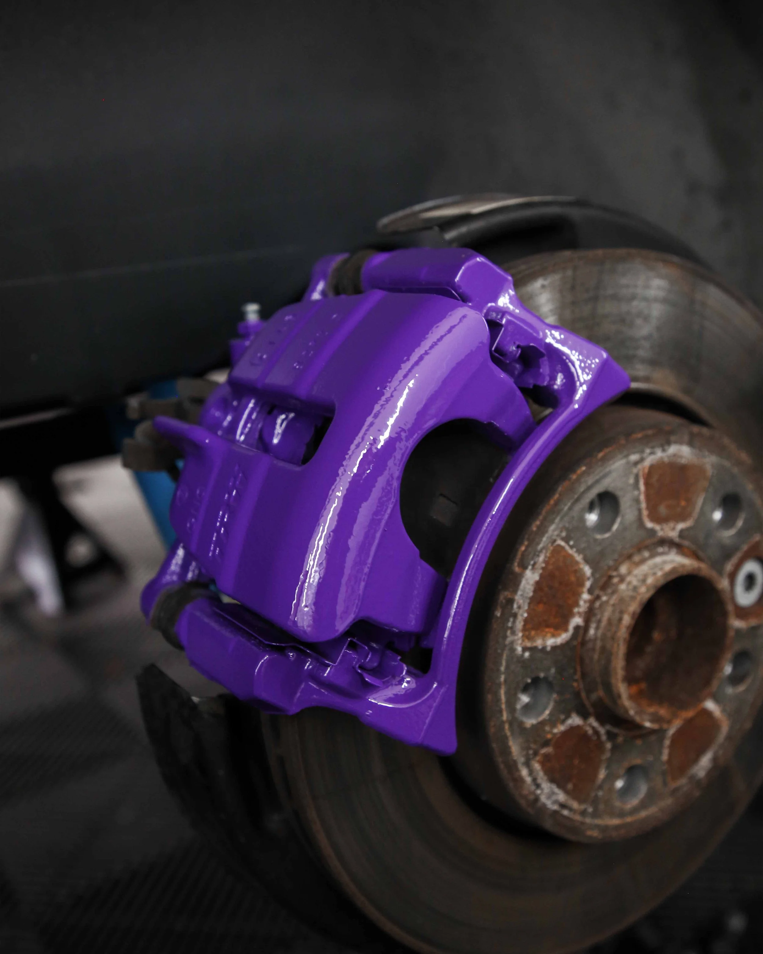 volkwagen transporter T6.1 brake calipers painted gloss purple
