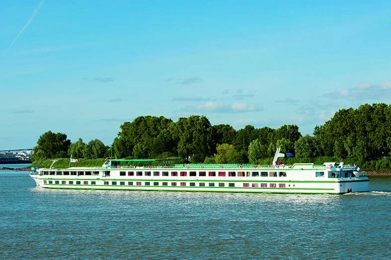 cf 002 RhonePrincess_Outside.jpg