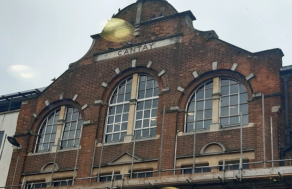 facade+old.webp