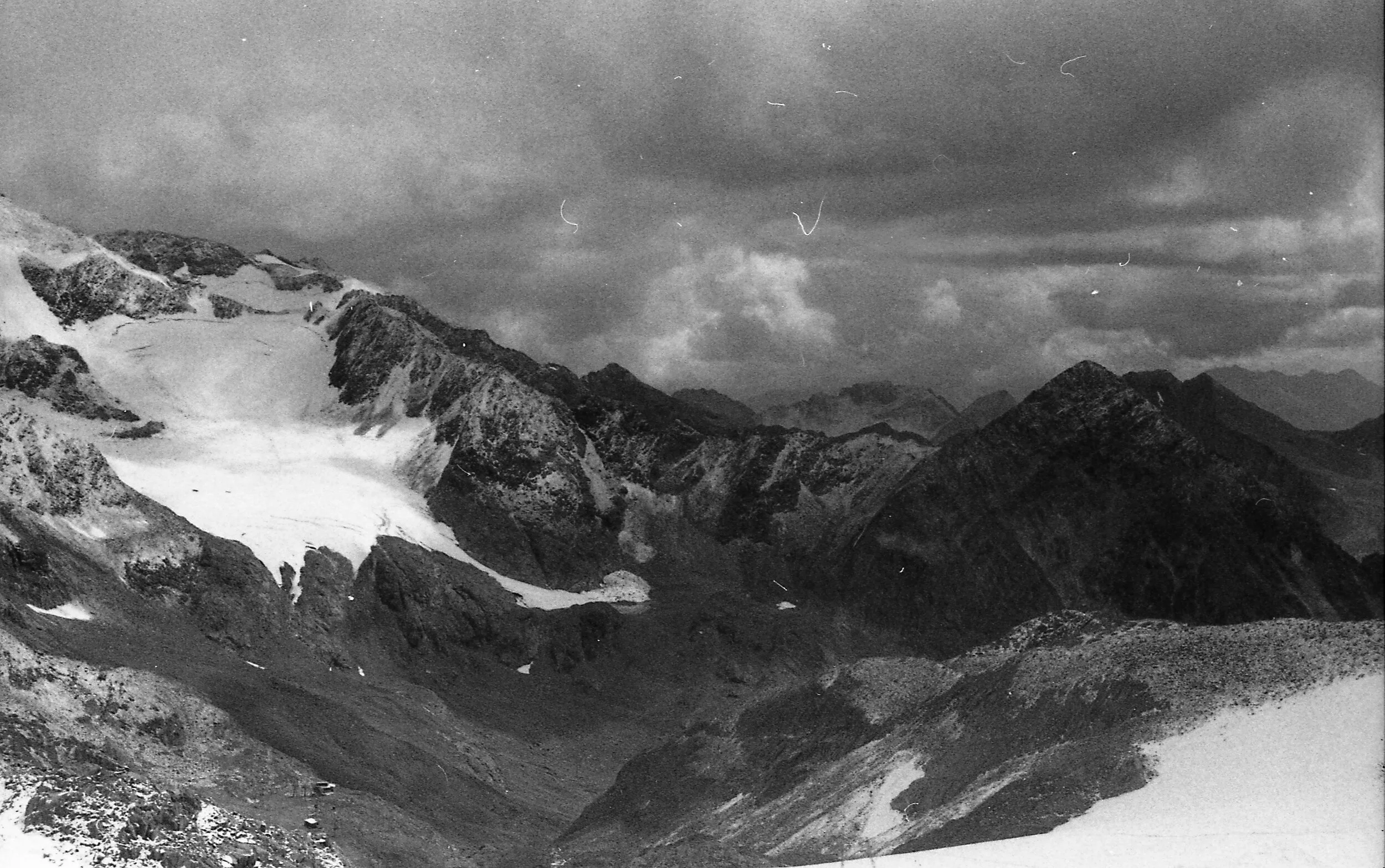 bw034.jpg