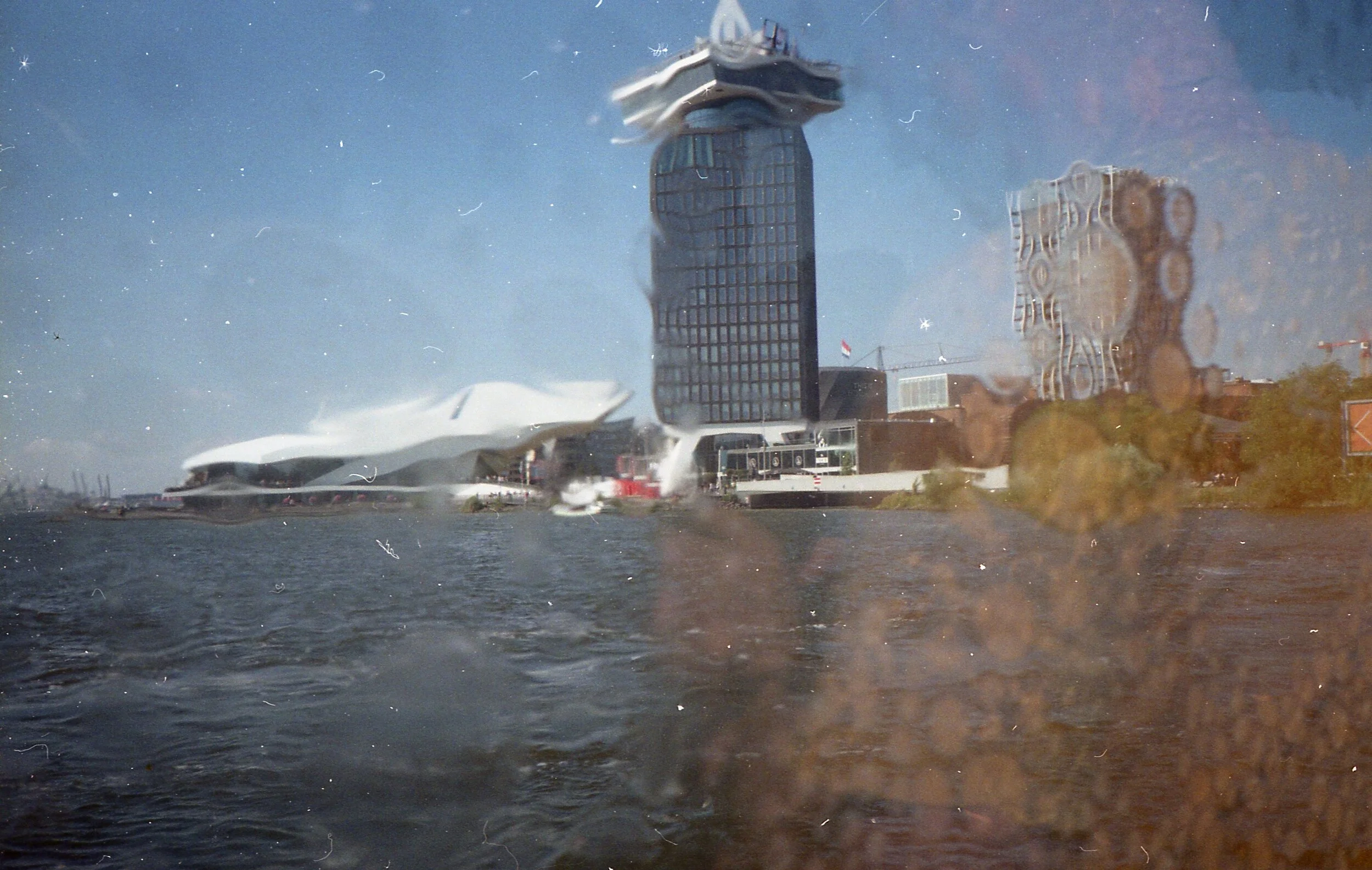 ams002.jpg
