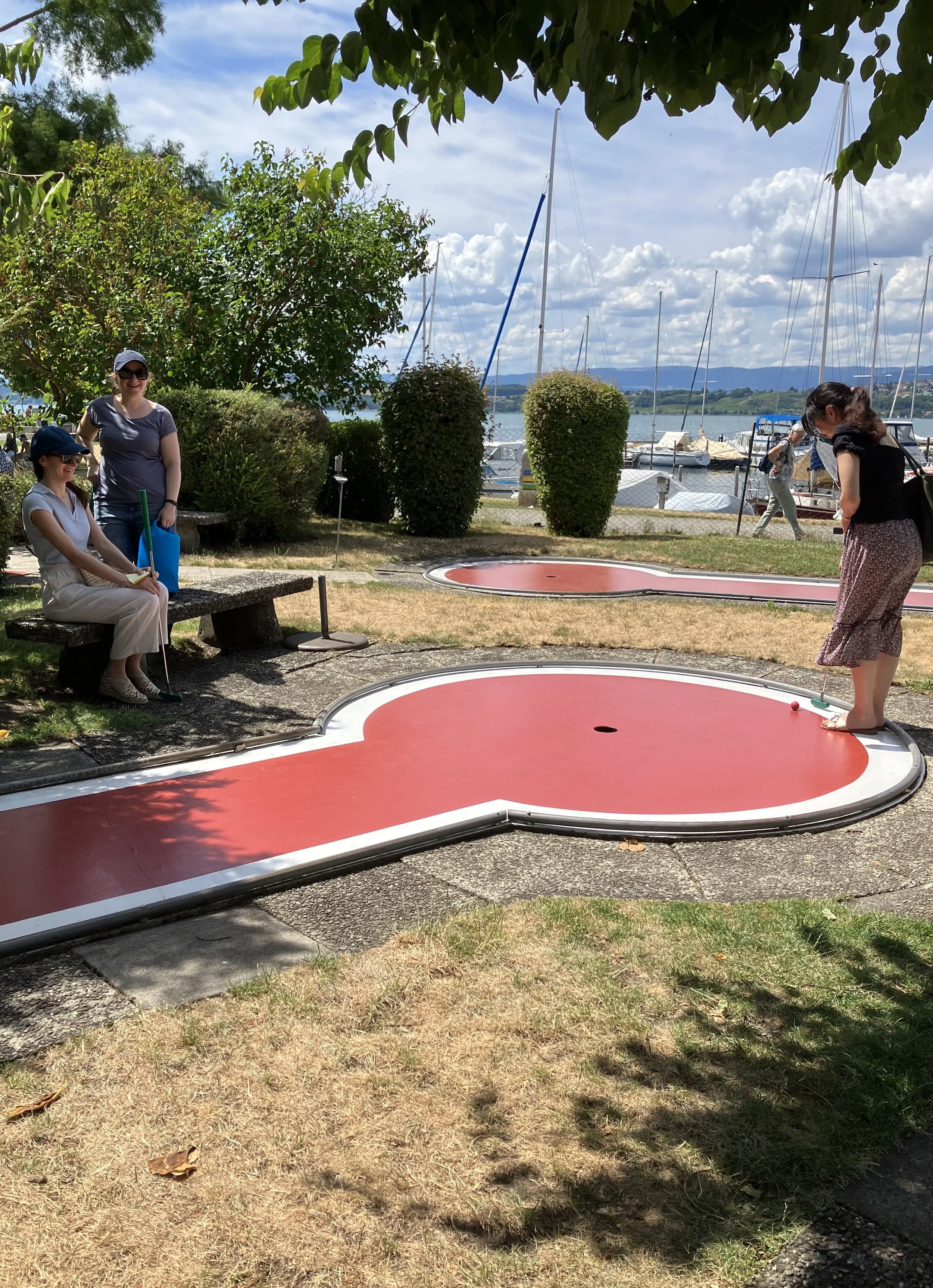 Beim Minigolf