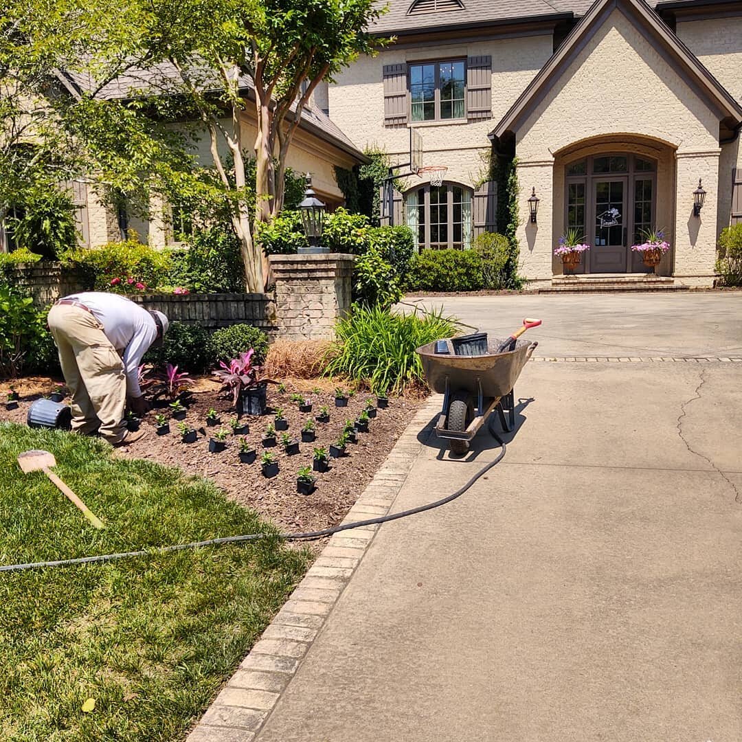 We just finished up an awesome day! Our Landscaping Design Specialist knows his stuff and is ready for a new project. Who's ready?!
.
.
#lawncarewithapurpose #plantlayout #pinkflowers #beautifulday #sunshine🌞 #landscapedesign