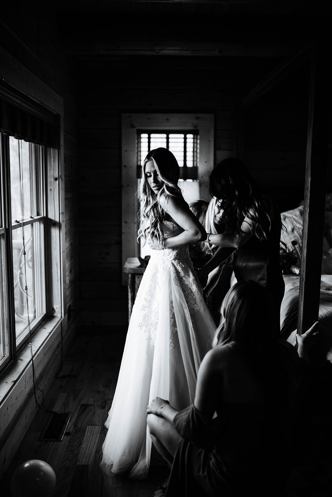 intimate-blue-ridge-wedding-asheville-elopement-photographer5Y6A3812_websize.jpg