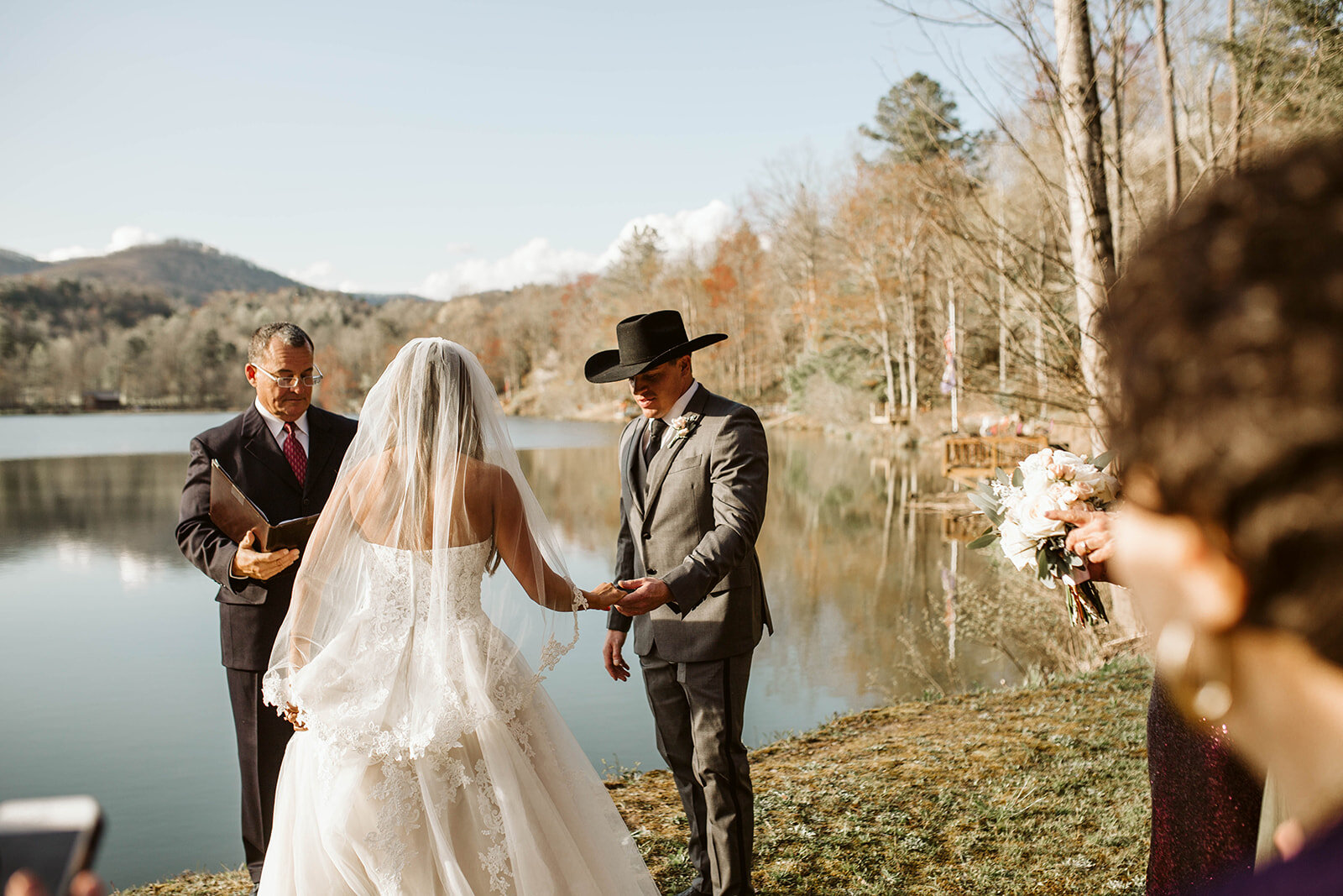 intimate-blue-ridge-wedding-asheville-elopement-photographer5Y6A3968_websize.jpg