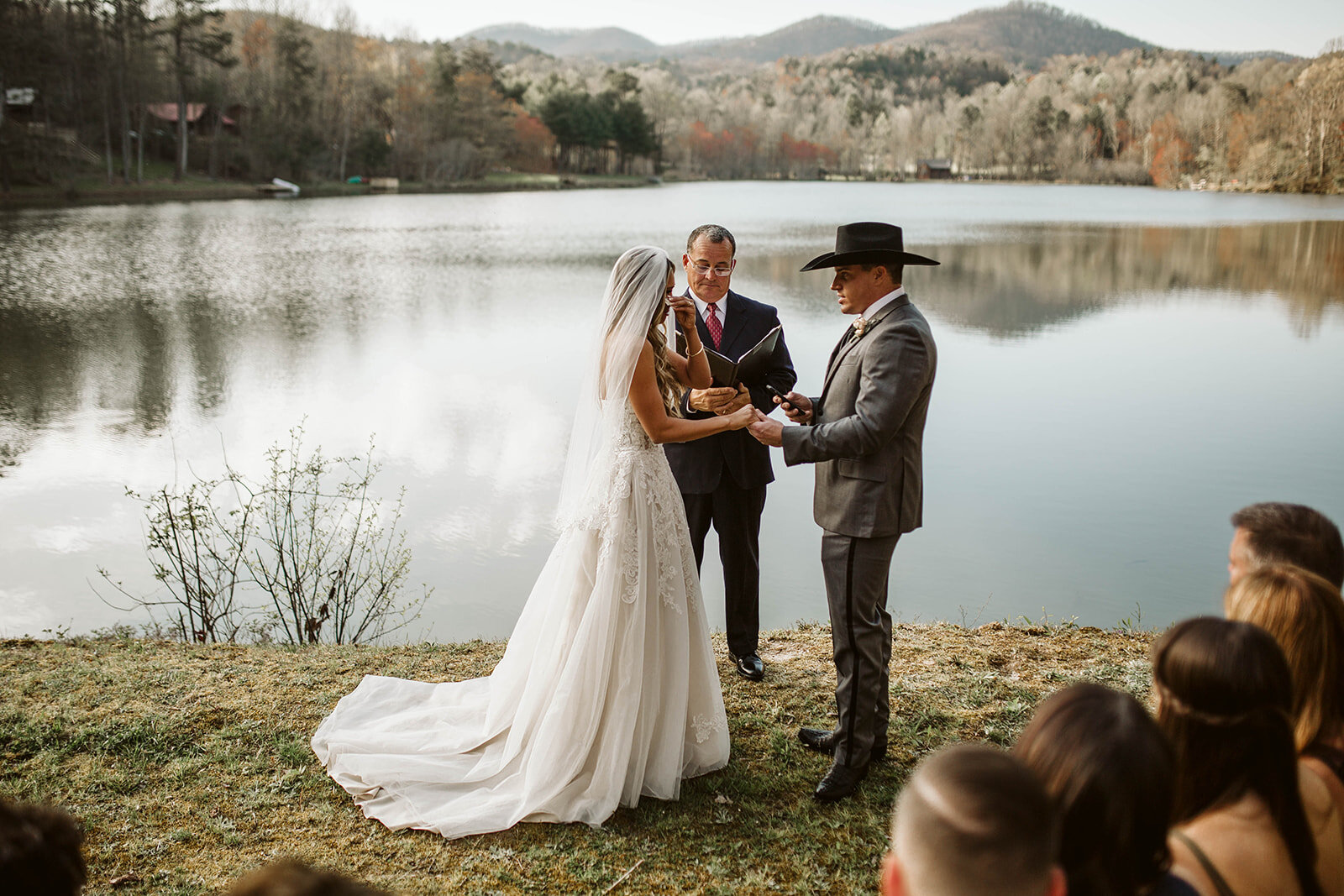 intimate-blue-ridge-wedding-asheville-elopement-photographer5Y6A4039_websize.jpg