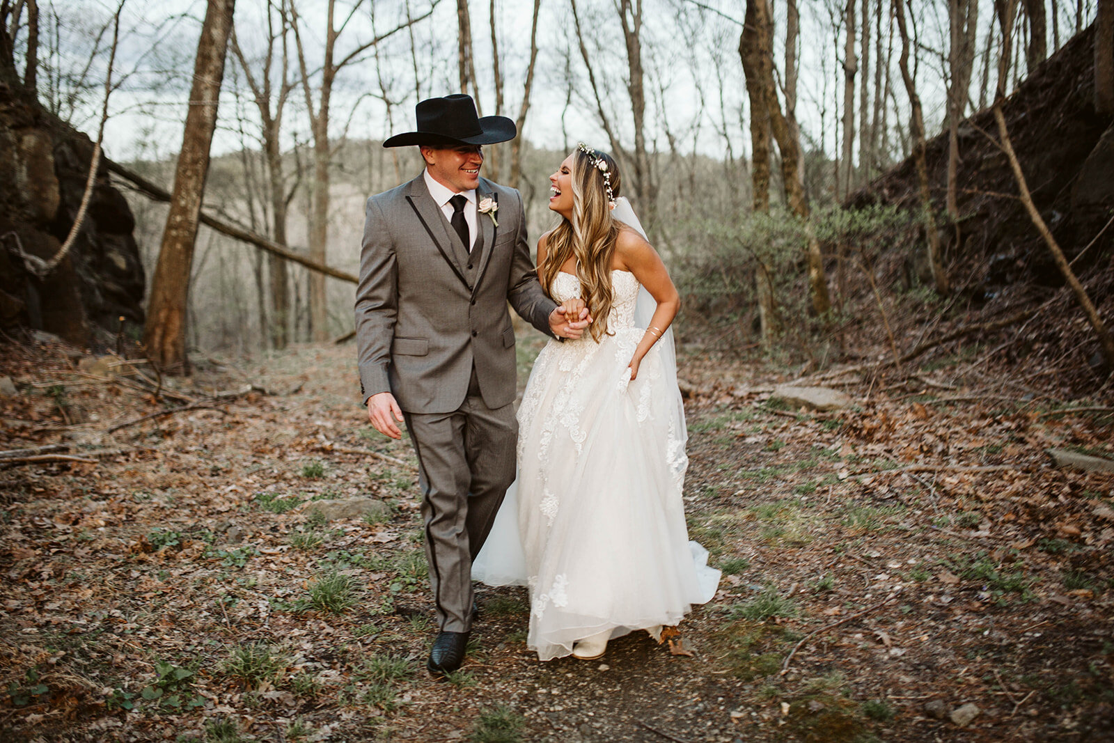 intimate-blue-ridge-wedding-asheville-elopement-photographer5Y6A4564_websize.jpg