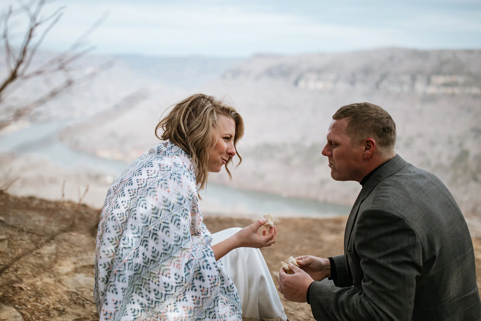 snoopers-rock-adventure-elopement-chattanooga-wedding-photographerfoster-falls-elopement-chattanooga-wedding-photographer-449_websize.jpg