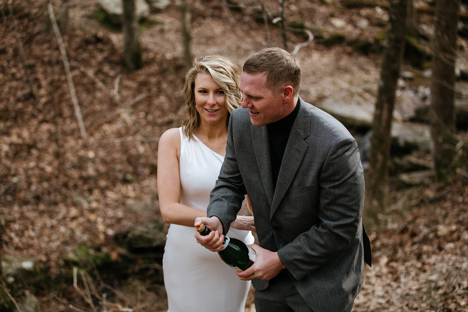 snoopers-rock-adventure-elopement-chattanooga-wedding-photographerfoster-falls-elopement-chattanooga-wedding-photographer-569_websize.jpg