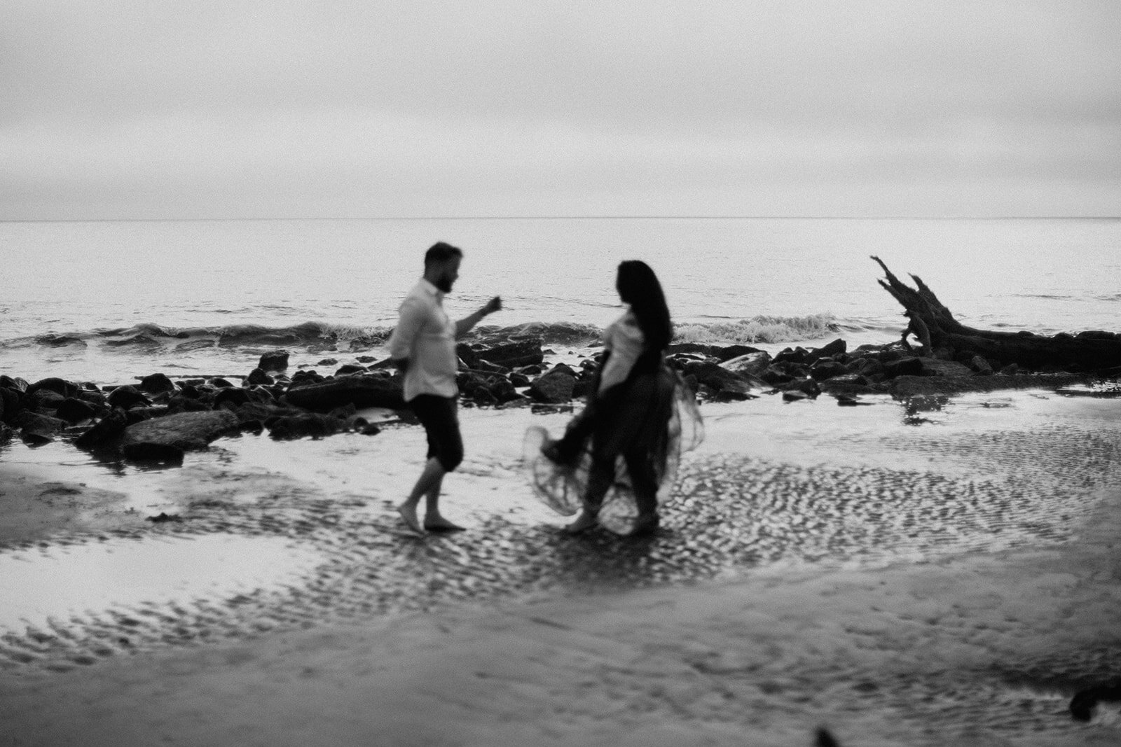 driftwood-beach-engagement-savannah-elopement-photographer-21_websize.jpg