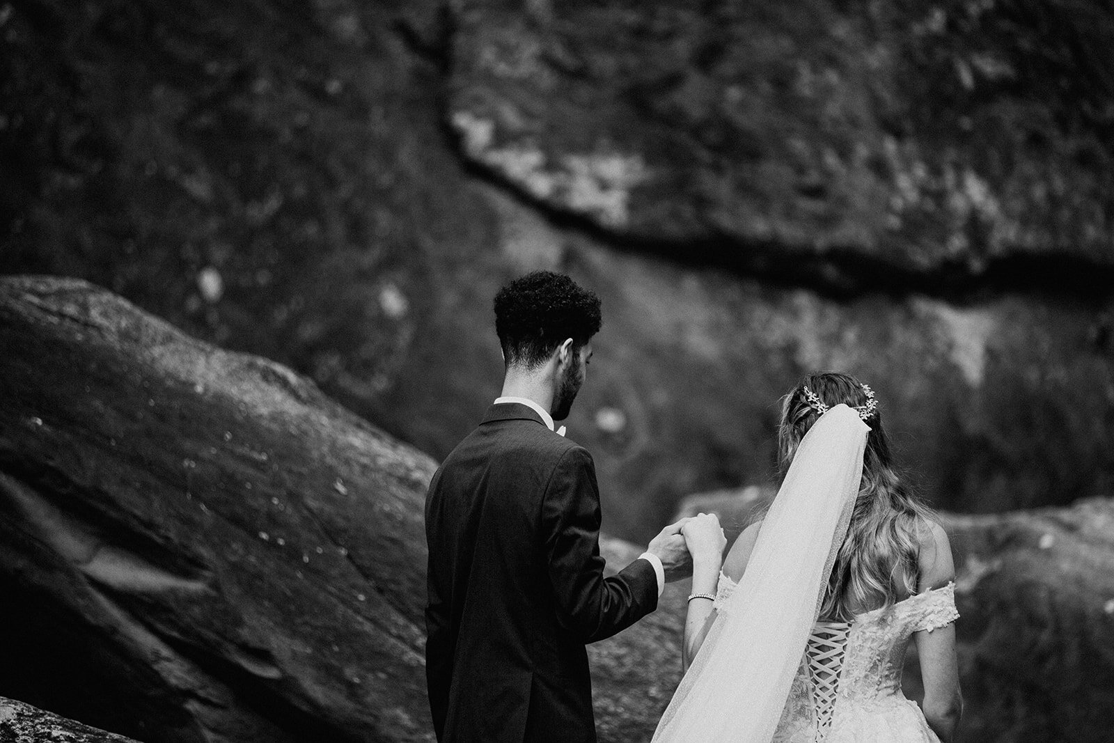waterfall-wedding-at-toccoa-falls-blue-ridge-elopement-photographer-796_websize.jpg