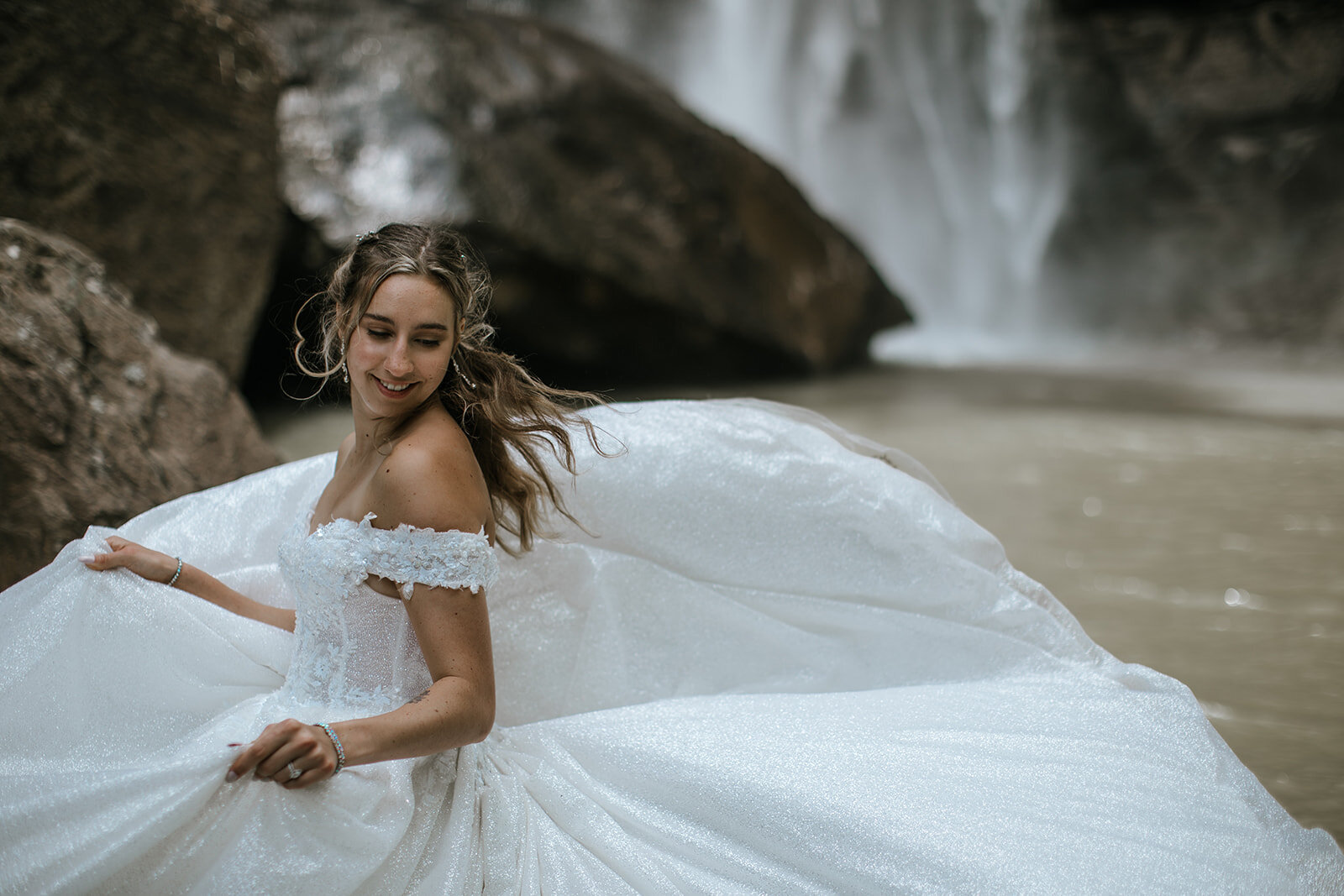 waterfall-wedding-at-toccoa-falls-blue-ridge-elopement-photographer-902_websize.jpg