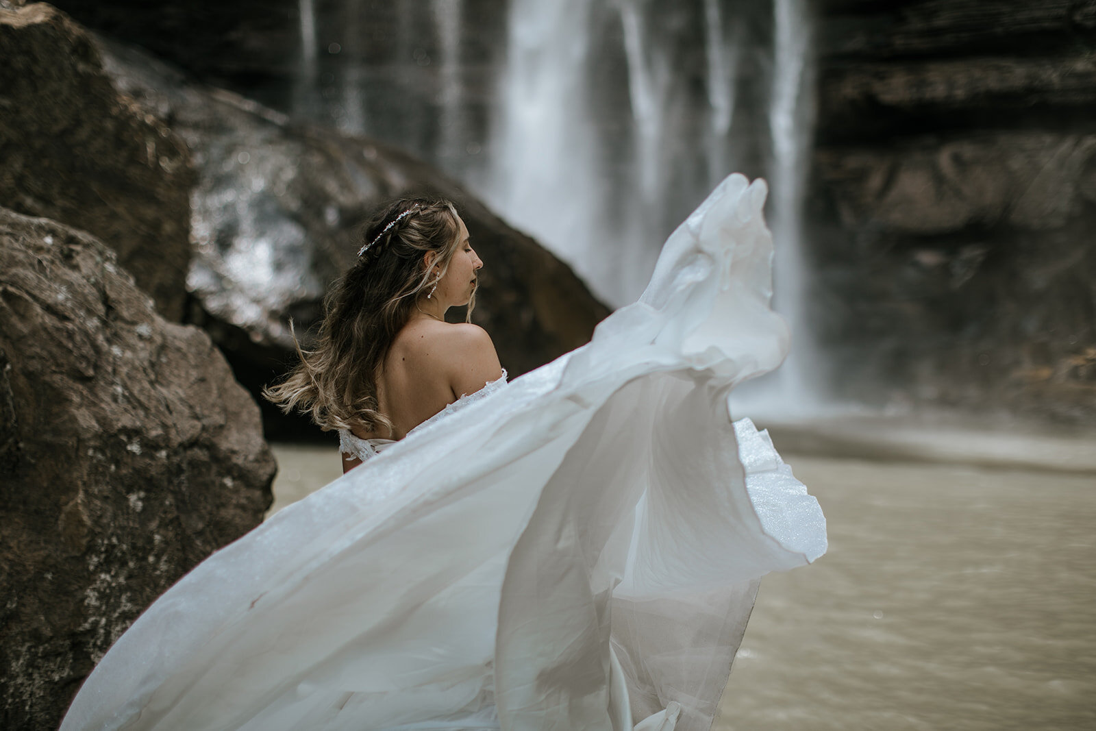 waterfall-wedding-at-toccoa-falls-blue-ridge-elopement-photographer-905_websize.jpg