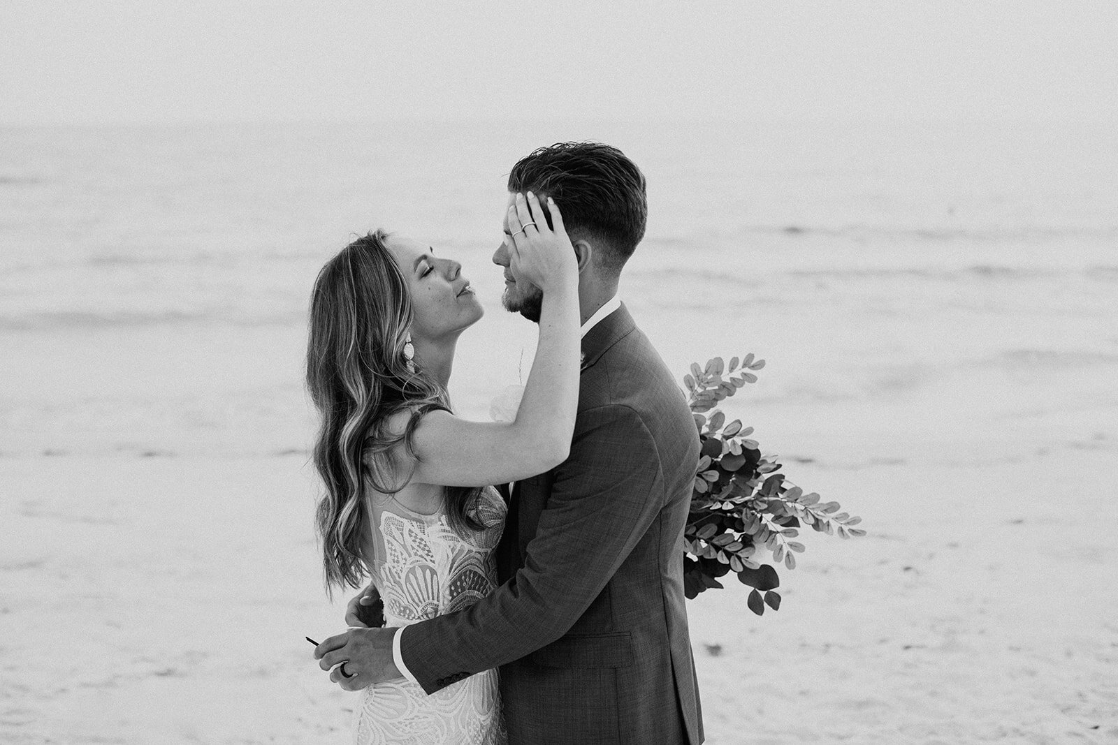 bohemian-beach-wedding-anna-maria-island-elopement-photographer-345_websize.jpg