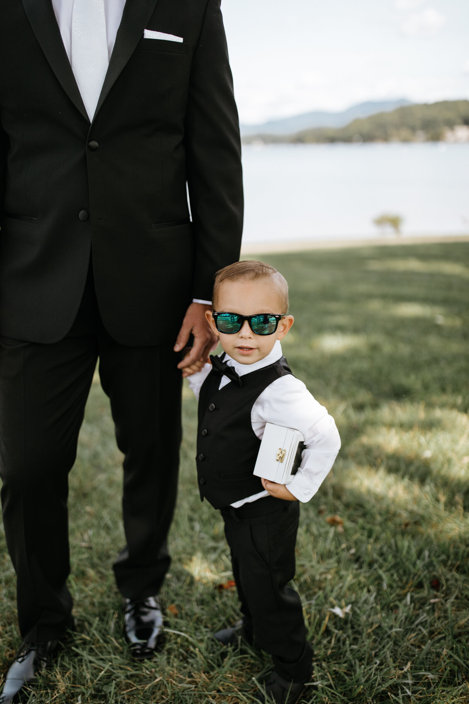 asheville-elopement-photographer-lake-chatuge-wedding-elope-in-blue-ridge-mountains-36.jpg