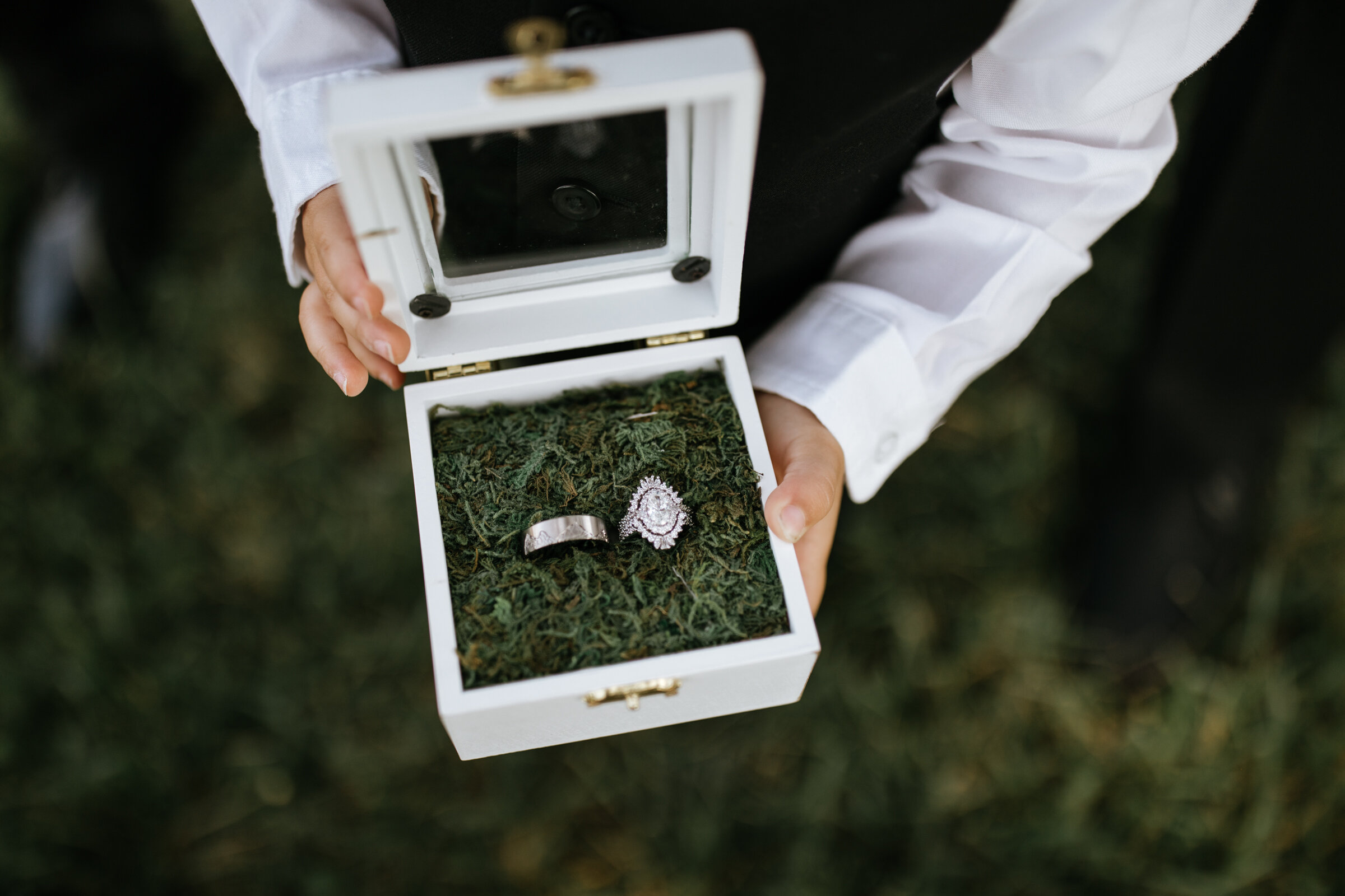 asheville-elopement-photographer-lake-chatuge-wedding-elope-in-blue-ridge-mountains-38.jpg