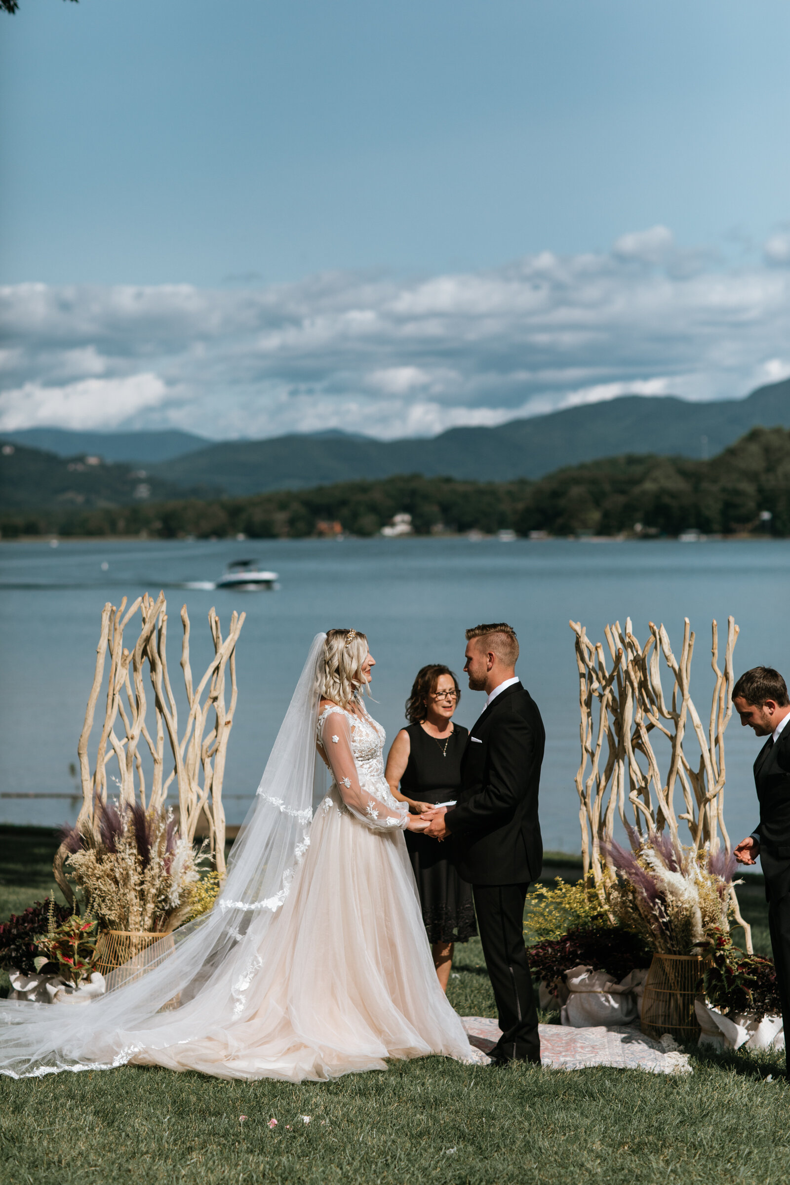 asheville-elopement-photographer-lake-chatuge-wedding-elope-in-blue-ridge-mountains-53.jpg