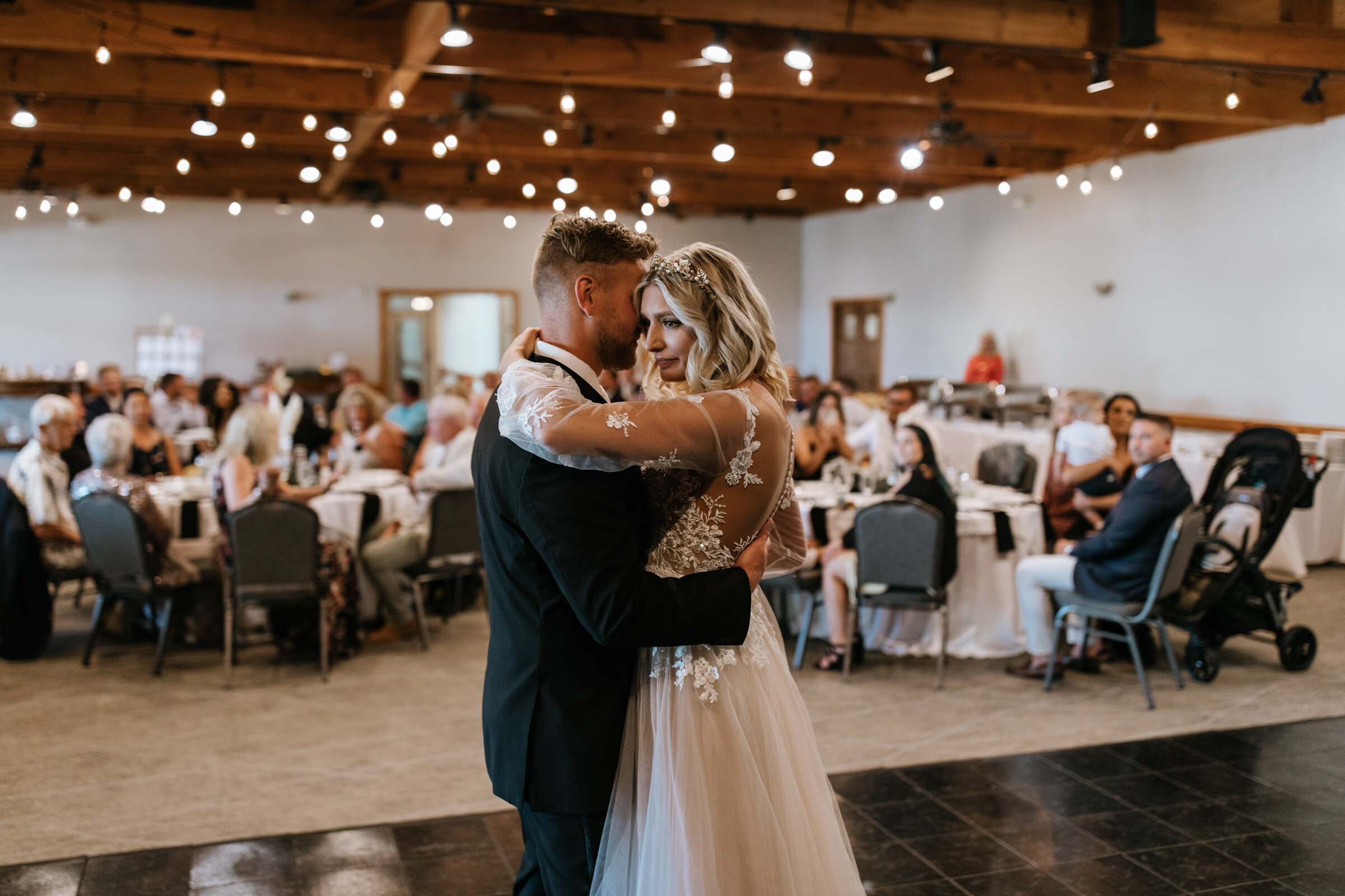 asheville-elopement-photographer-lake-chatuge-wedding-elope-in-blue-ridge-mountains-85.jpg