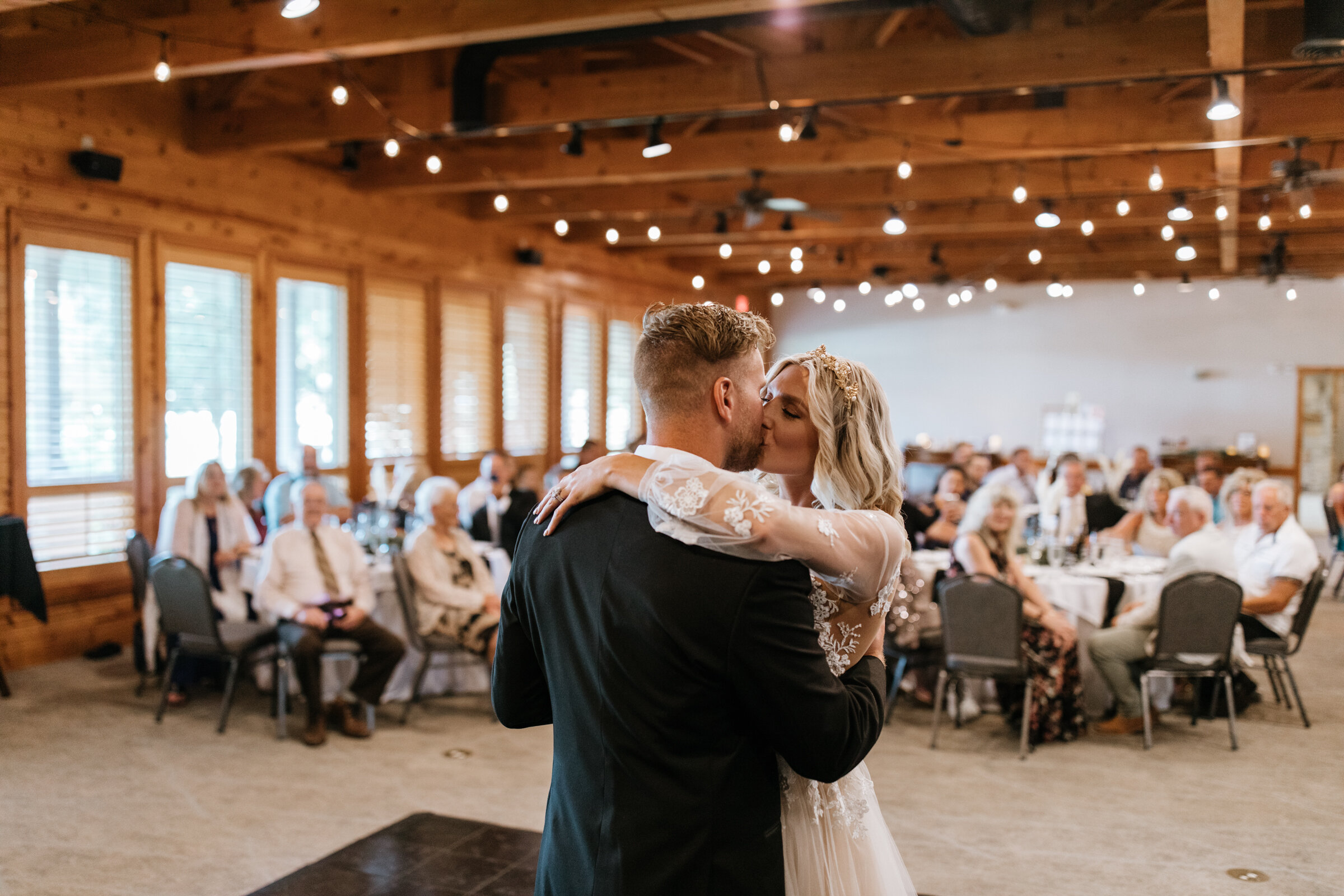 asheville-elopement-photographer-lake-chatuge-wedding-elope-in-blue-ridge-mountains-87.jpg