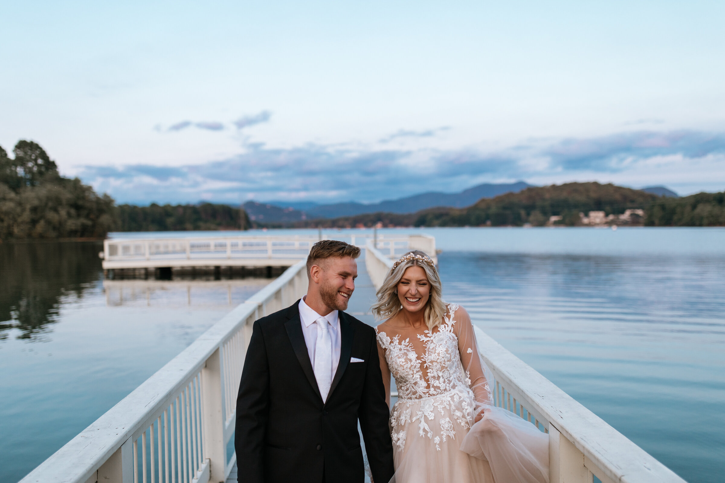 asheville-elopement-photographer-lake-chatuge-wedding-elope-in-blue-ridge-mountains-133.jpg