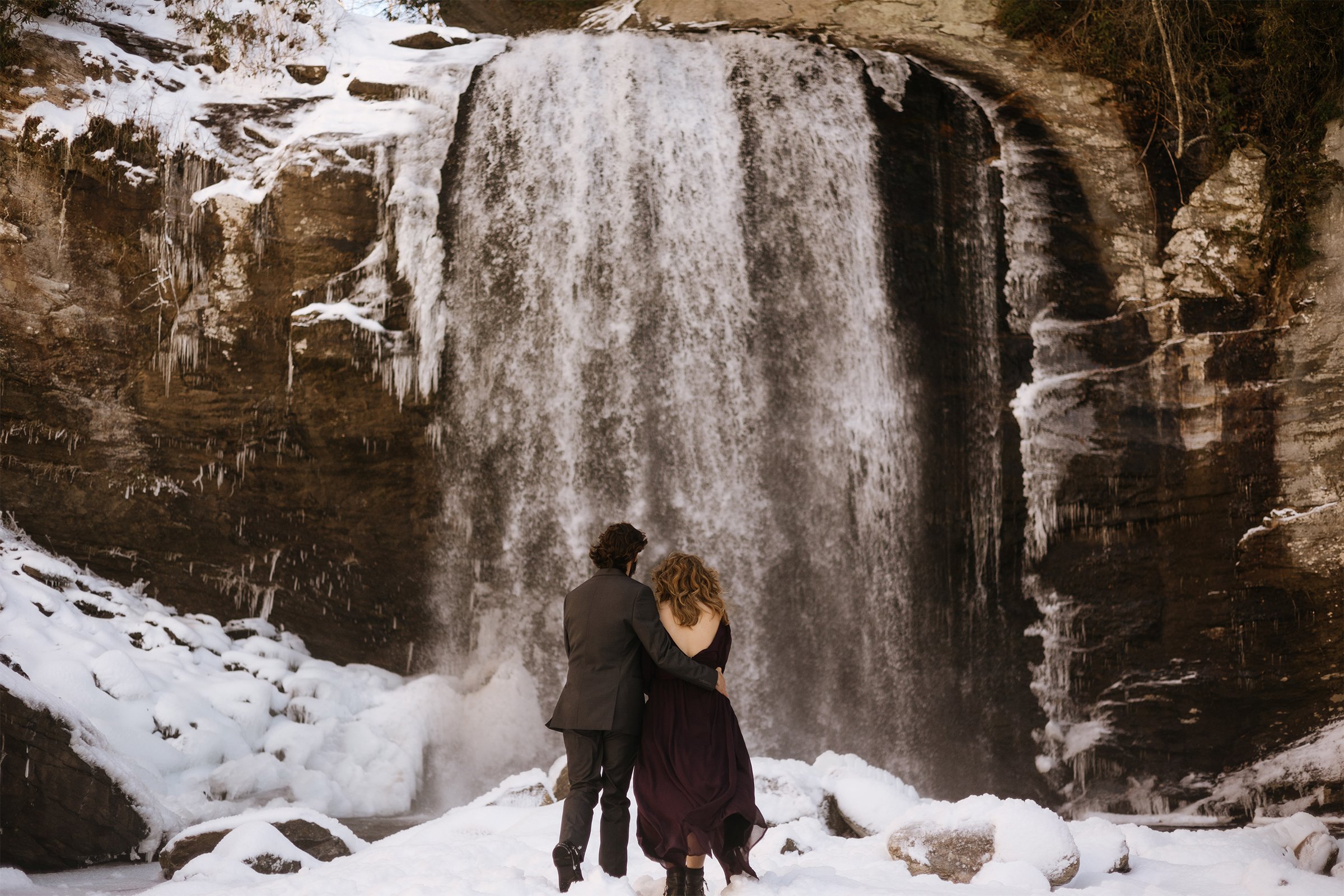 Looking-glass-falls-snowy-engagement-Asheville-elopement-photographer.jpg