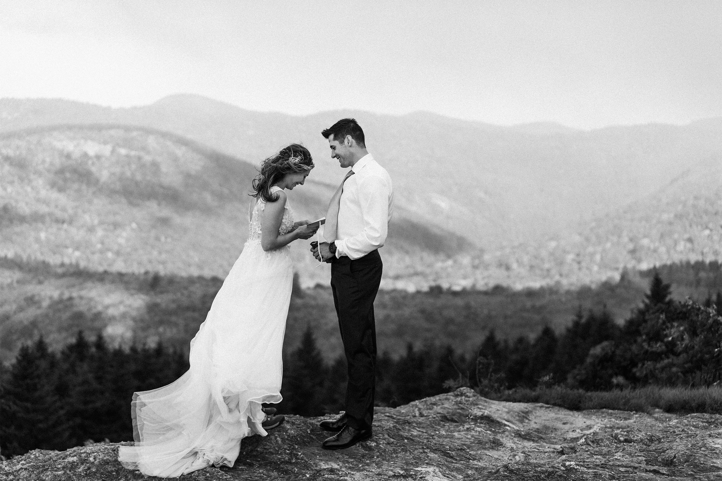 Asheville-elopement-photographer-black-balsam-knob-elopement  5.jpg