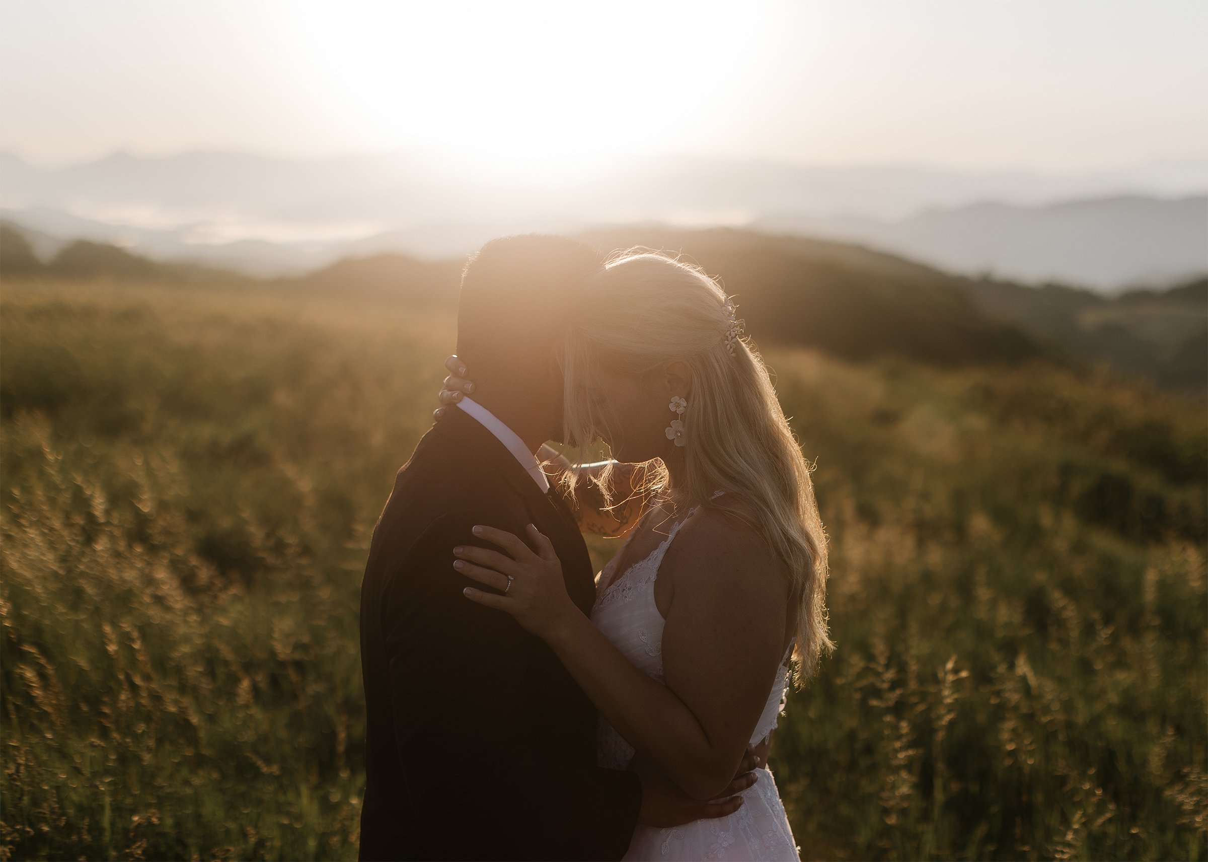 Intimate-sunrise-max-patch-elopement-Asheville-elopement-photographer 12.jpg