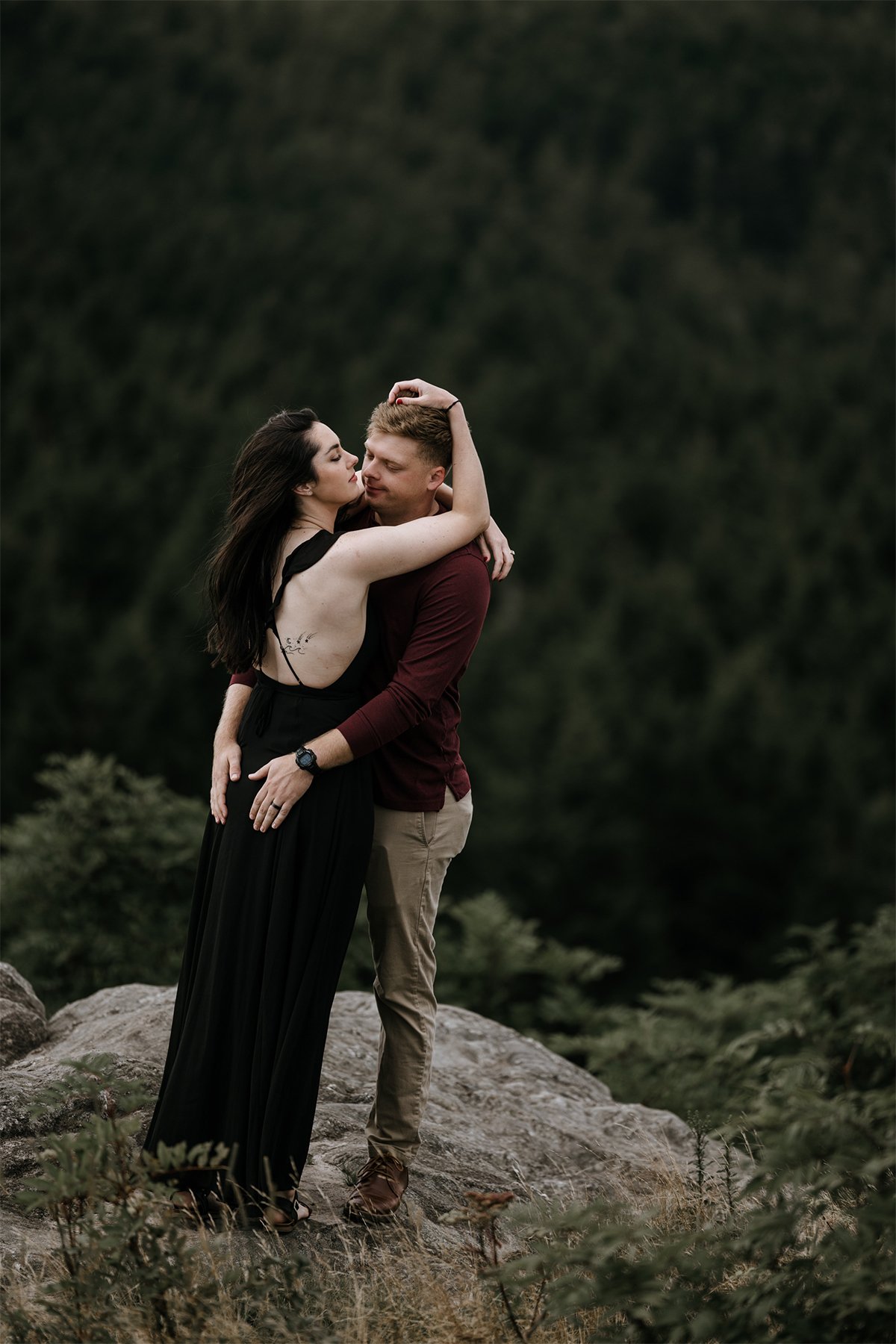 Black-balsam-knob-engagement-asheville-elopement-photographer 24.jpg